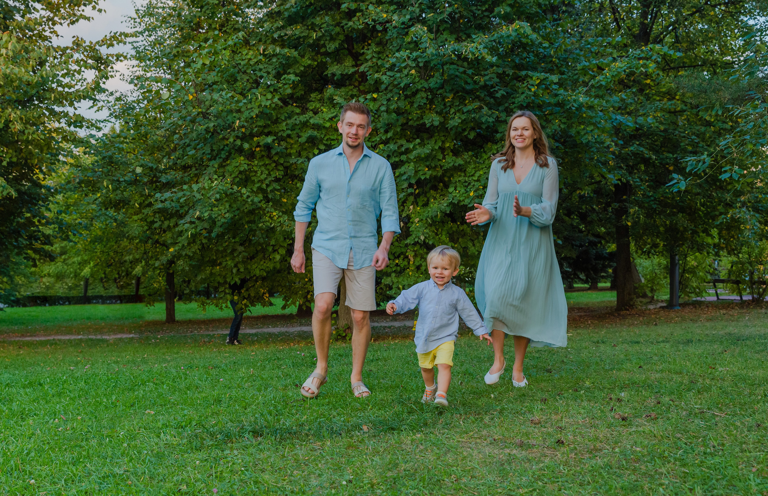 Семейная фотосессия в парке с детьми