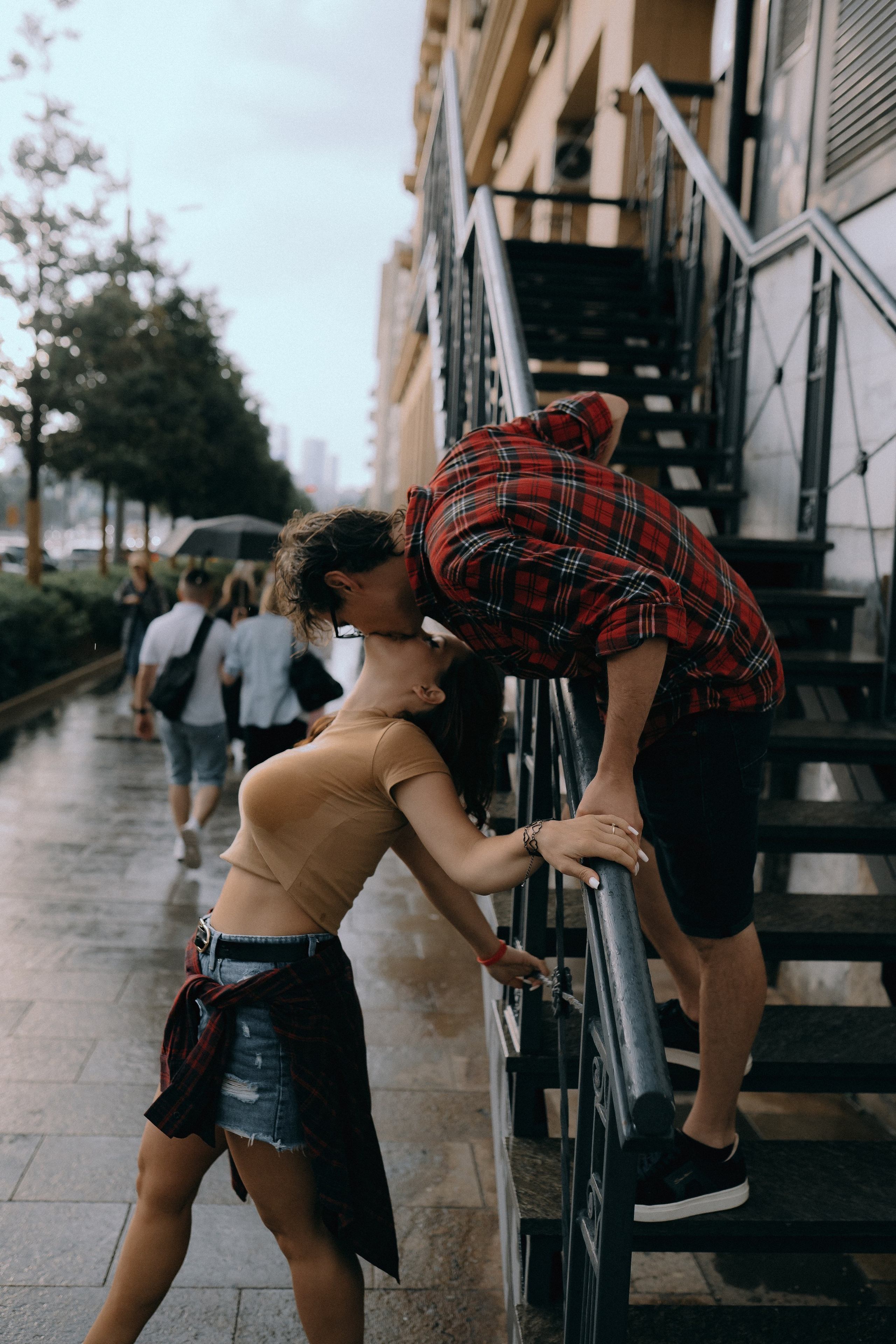 И под дождем. Андрейко Надежда