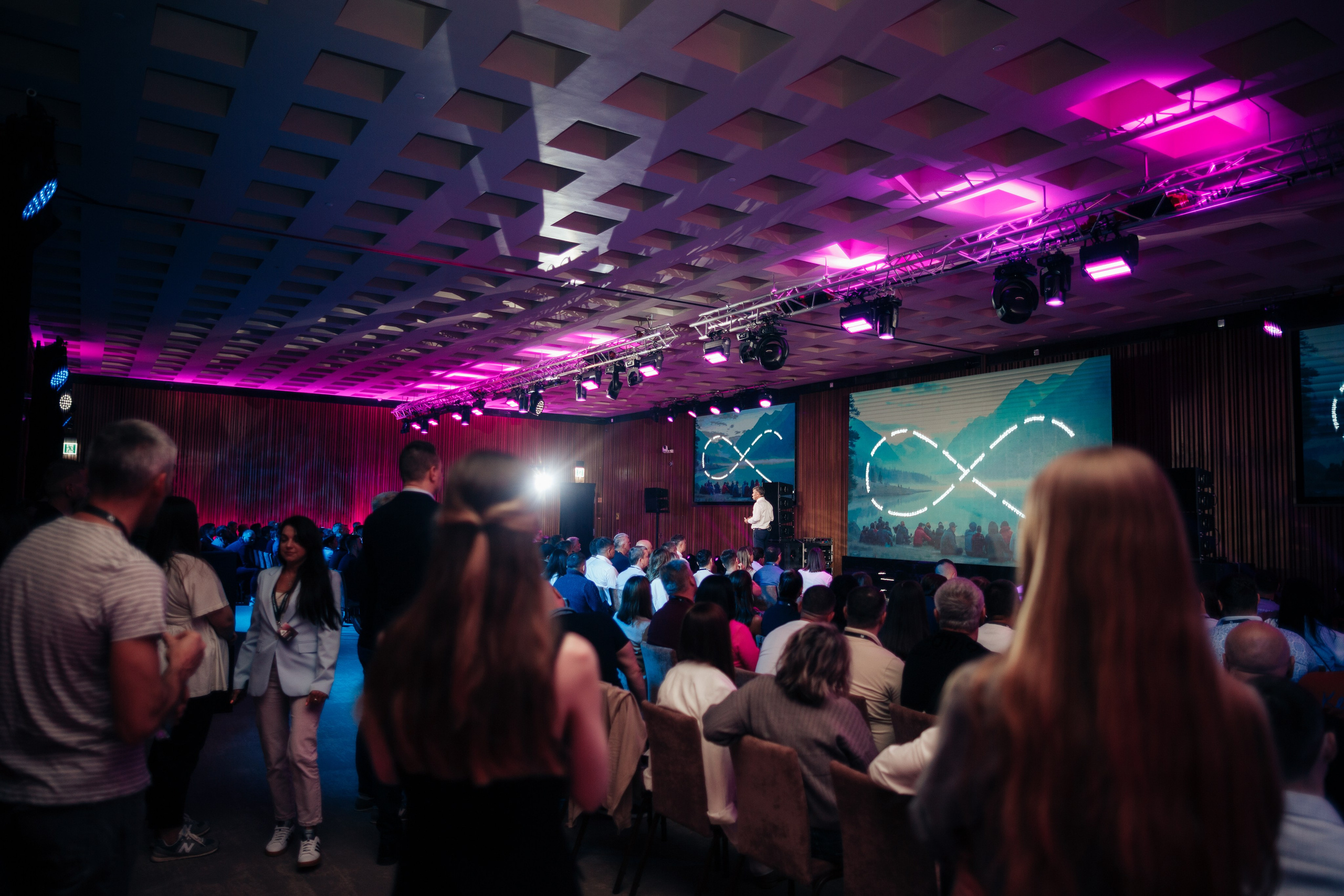 Профессиональный фотограф Виктор Гагарин — Промышленная, Event, Портретная, Репортажная съемка в Новокузнецке, Кемерово, Новосибирске