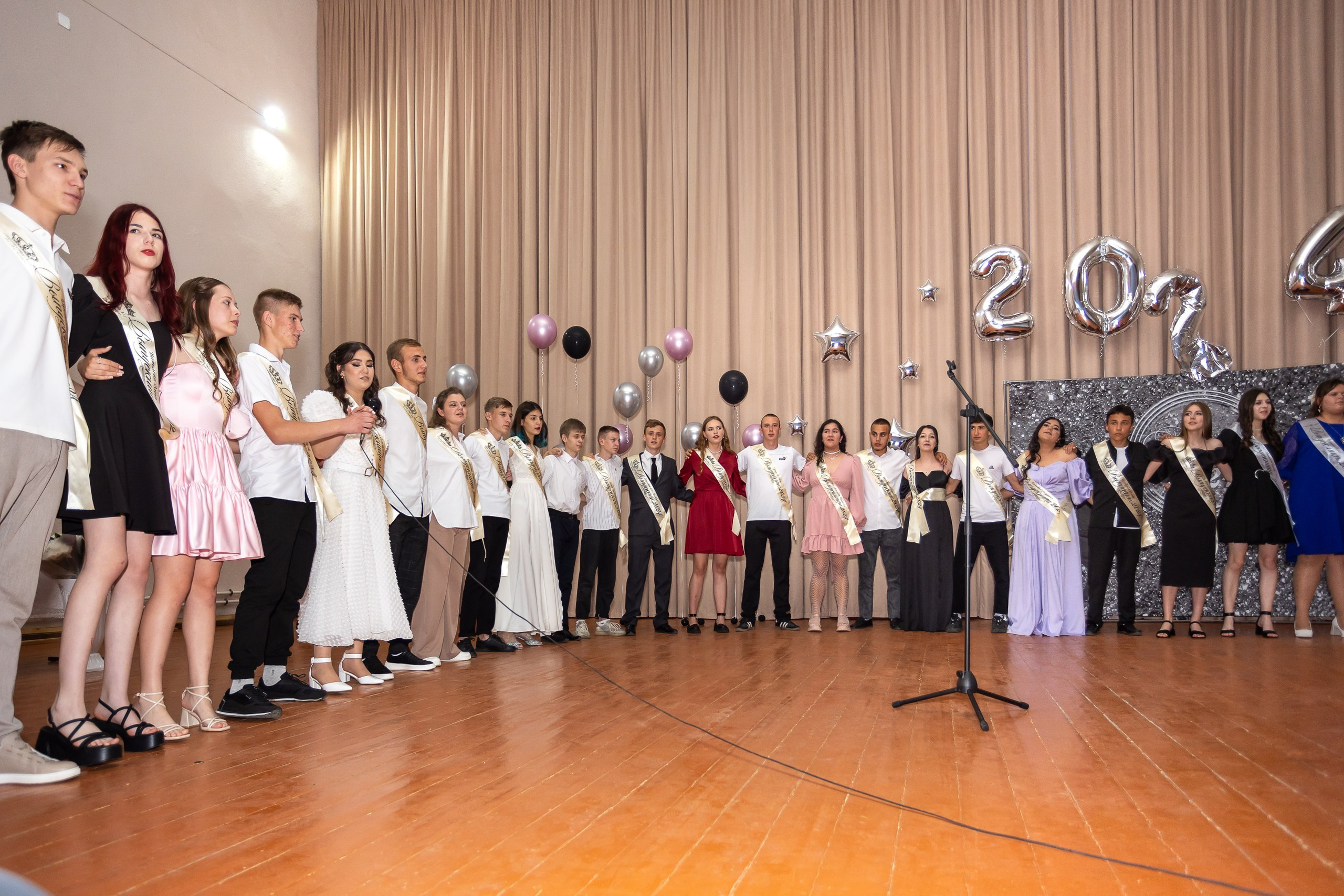 Вручение аттестата 2024 г. Выпускные альбомы Майкоп, Краснодар Елена Золотарева