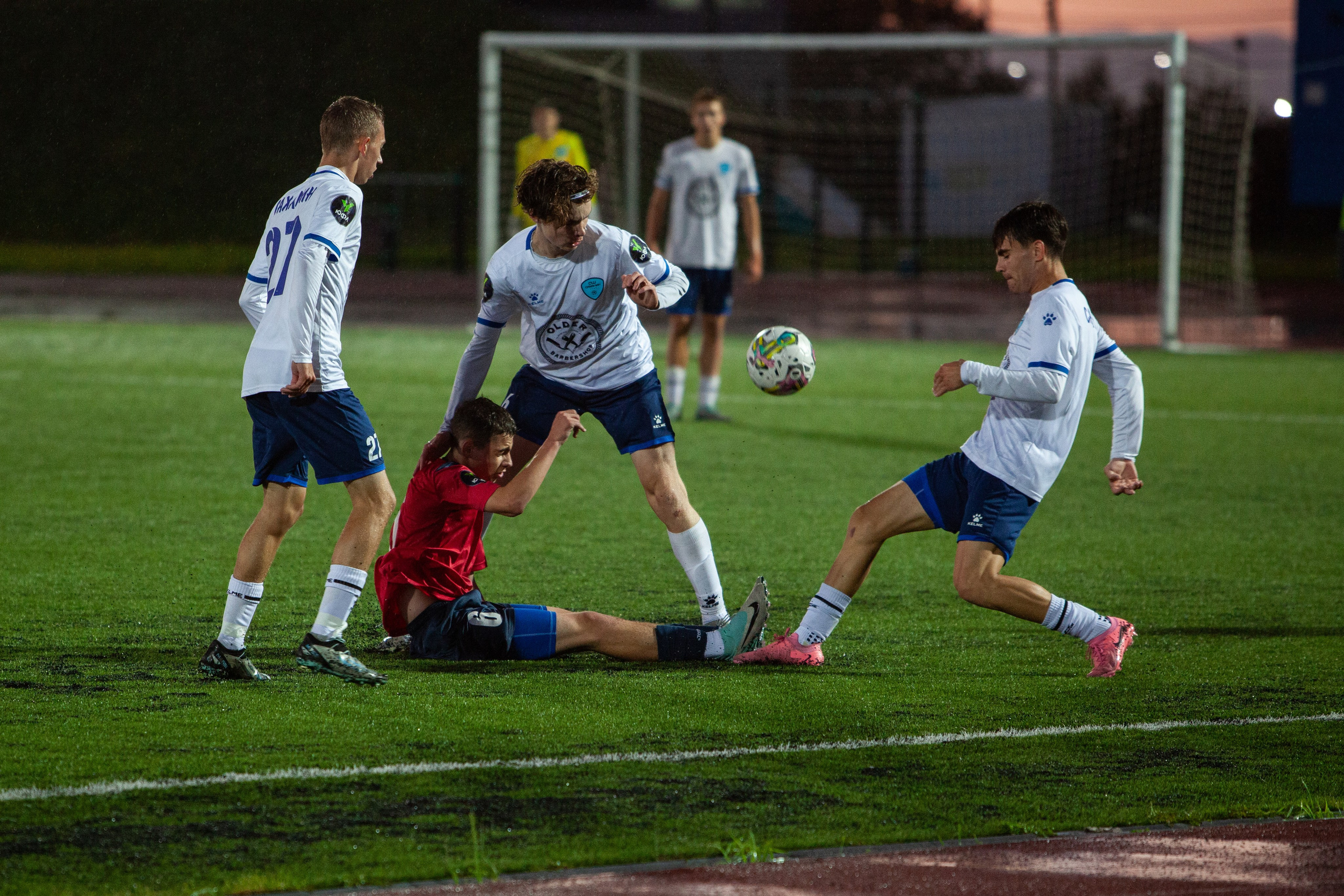 Матч юношеской футбольной лиги между командами СШ «Сахалин» и «СШОР № 1» (Комсомольск-на-Амуре) (U-18). Кутузов Евгений Фотограф в Южно-Сахалинске