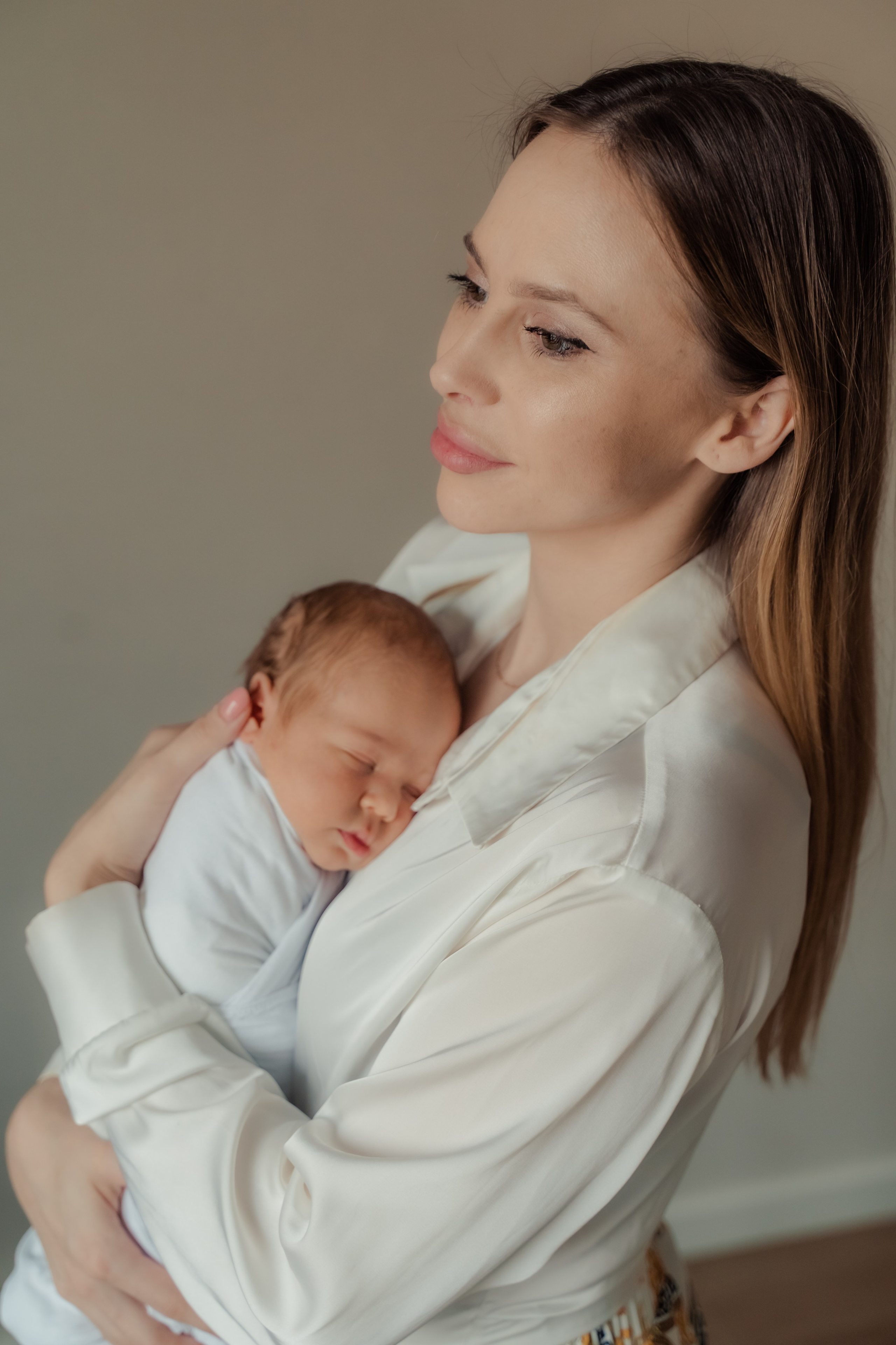 Фотосъемка новорожденного в минималистичном стиле