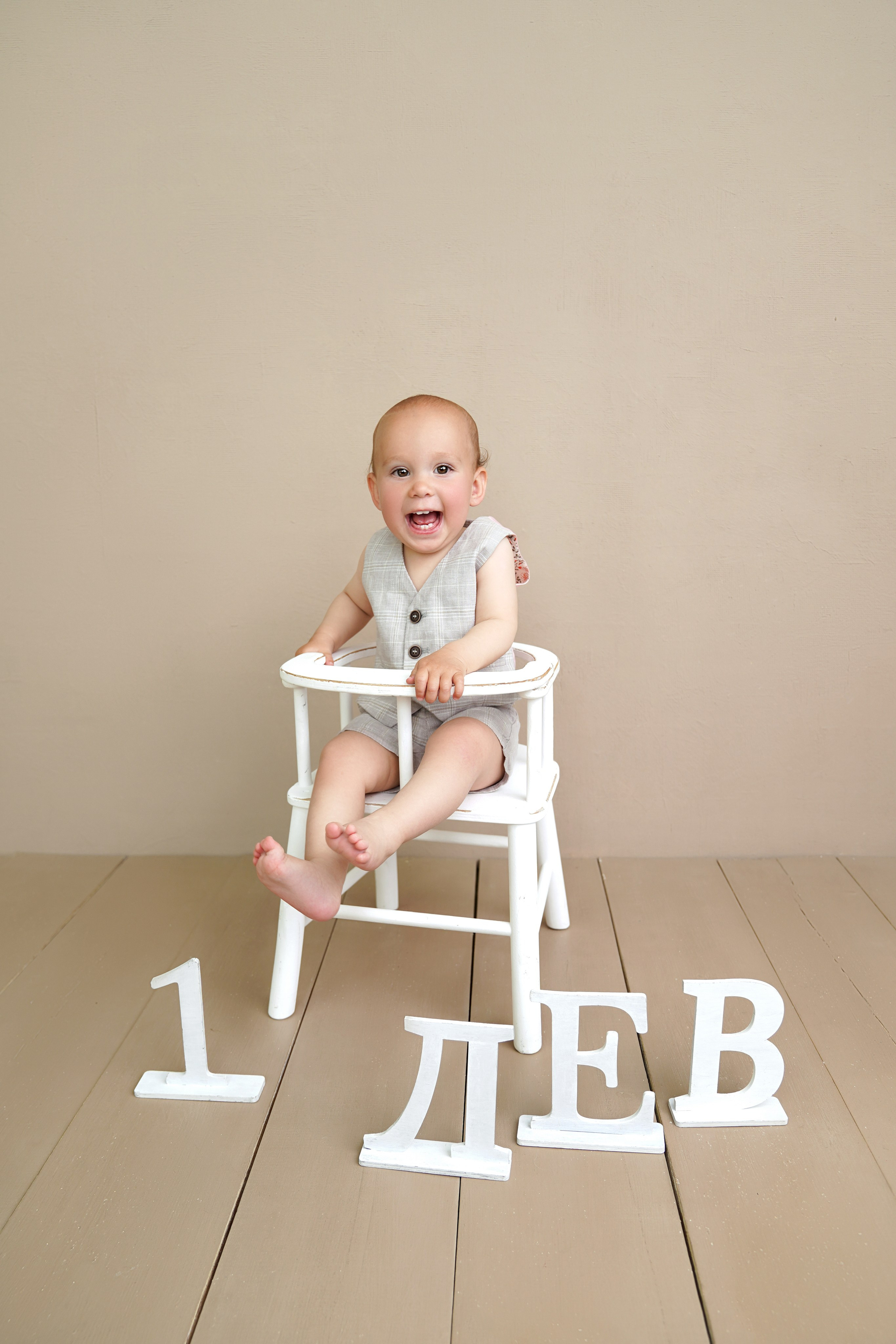 Фотосессия ГОДОВАСИЕ. Фотограф новорожденных, детей до года и беременных в Симферополе