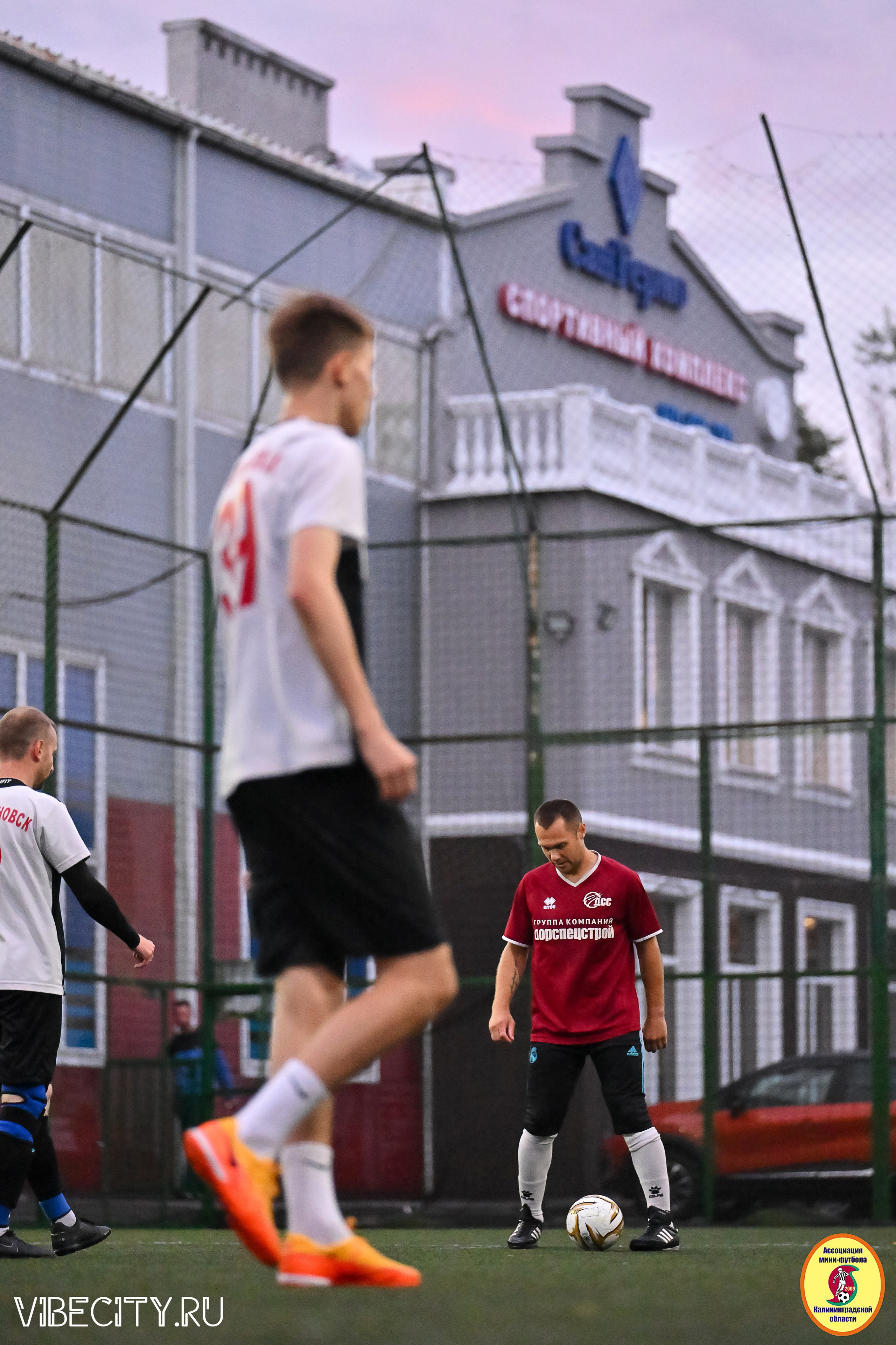 ИГРЫ МИНИ-ФУТБОЛЬНОЙ И КОРПОРАТИВНОЙ ЛИГИ. VIBECITY.RU Вайб Сити Ру Фоторепортажи Фотоотчеты Калининград