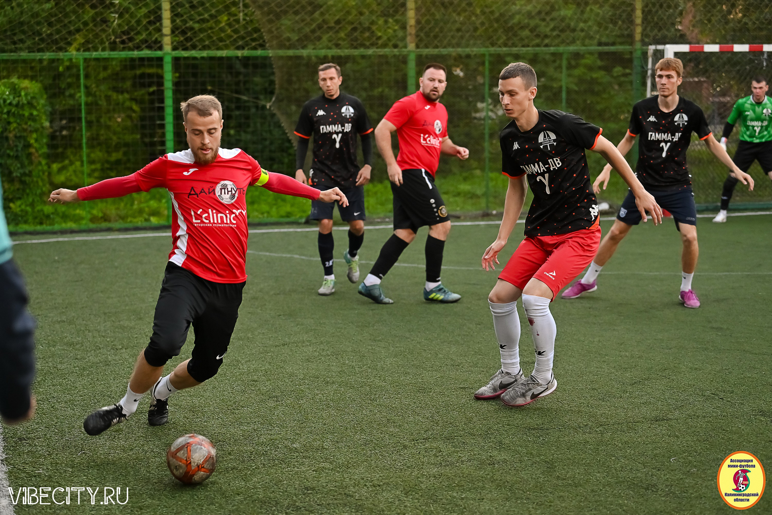 ИГРЫ МИНИ-ФУТБОЛЬНОЙ И КОРПОРАТИВНОЙ ЛИГИ. VIBECITY.RU Вайб Сити Ру Фоторепортажи Фотоотчеты Калининград