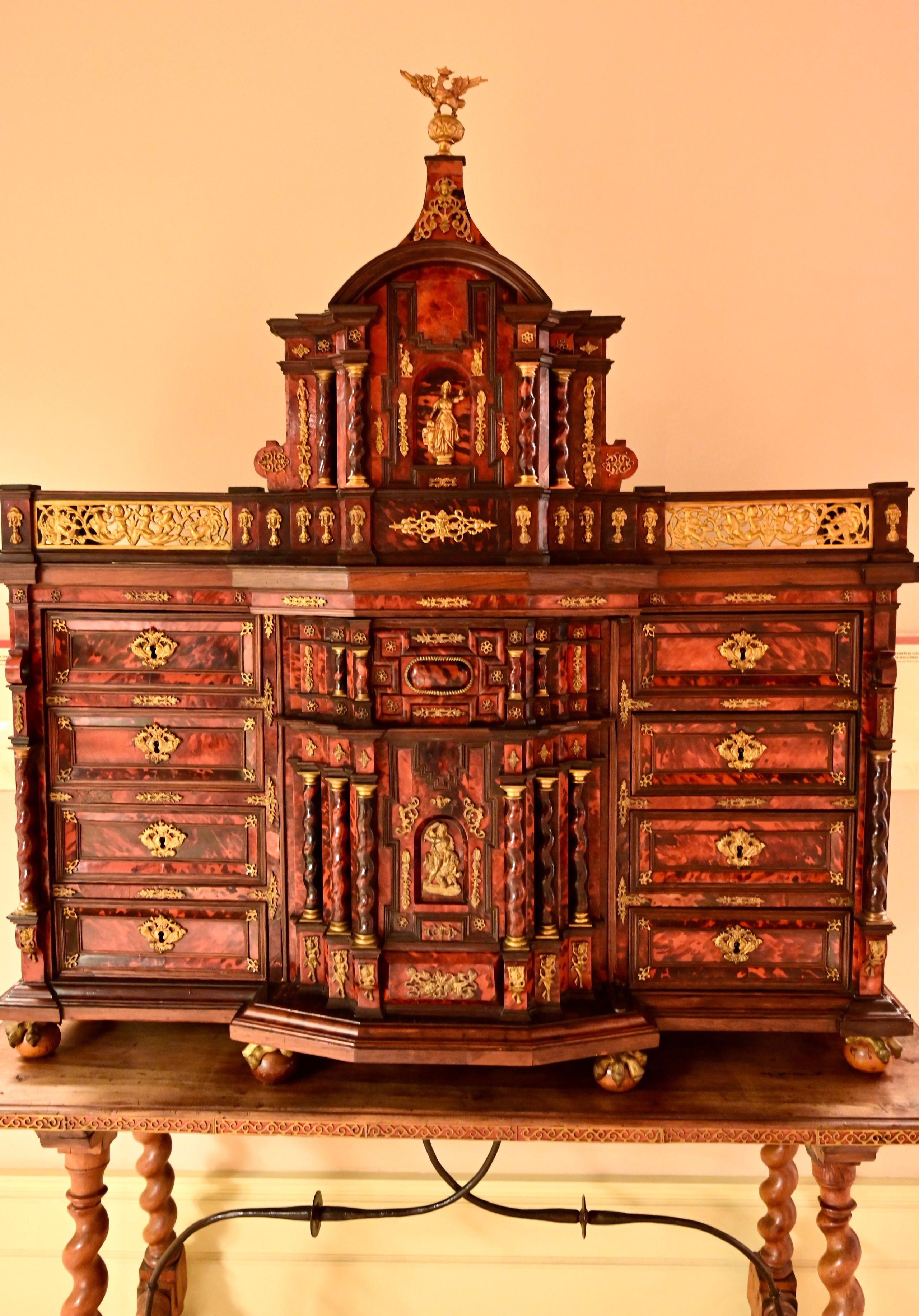 Дворец маркиза Дос Агуас. Гид и фотограф в Валенсии Новиков Михаил