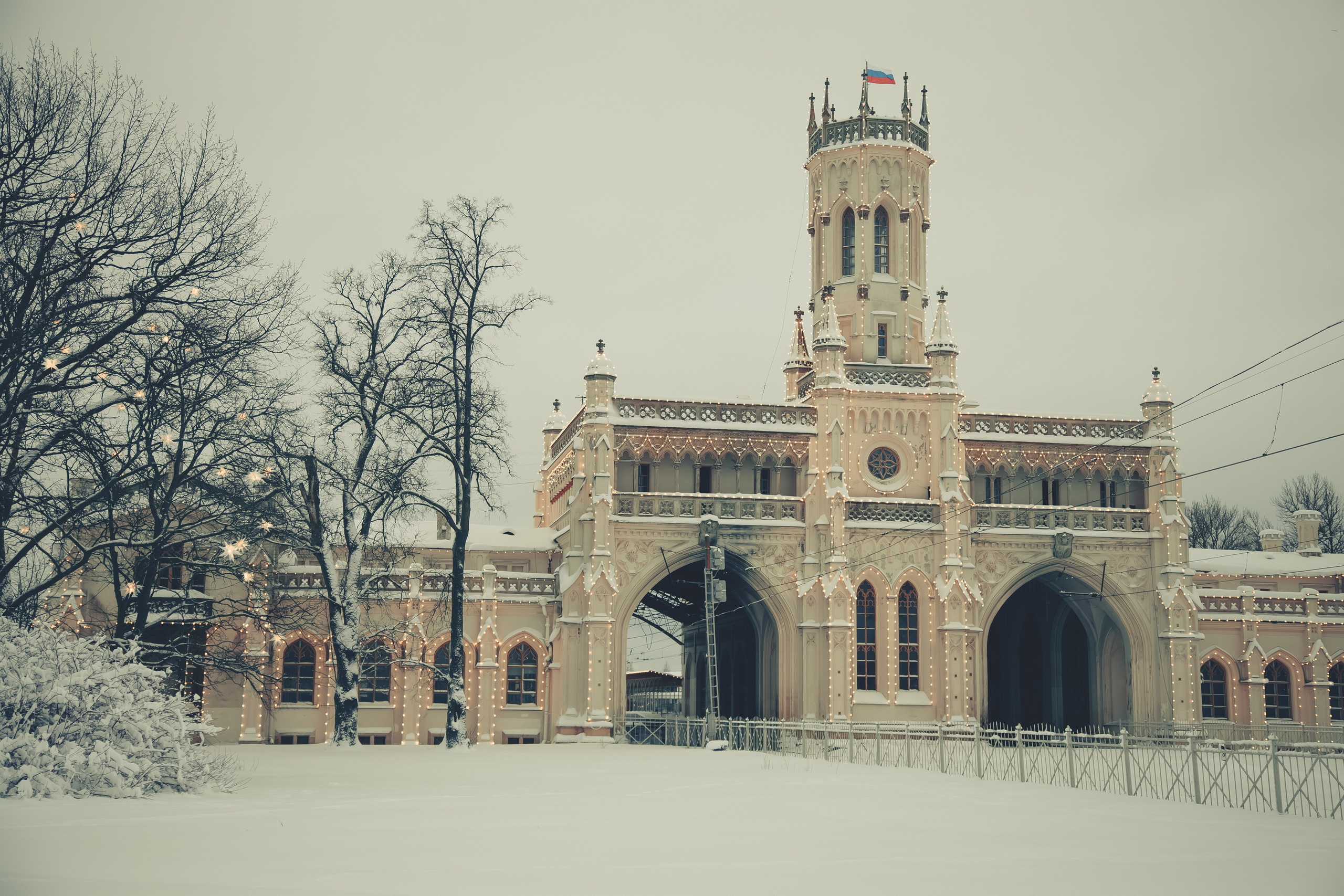 ФОТОСЕССИЯ В ПЕТЕРГОФЕ. ГДЕ СНИМАТЬ В ПЕТЕРГОФЕ