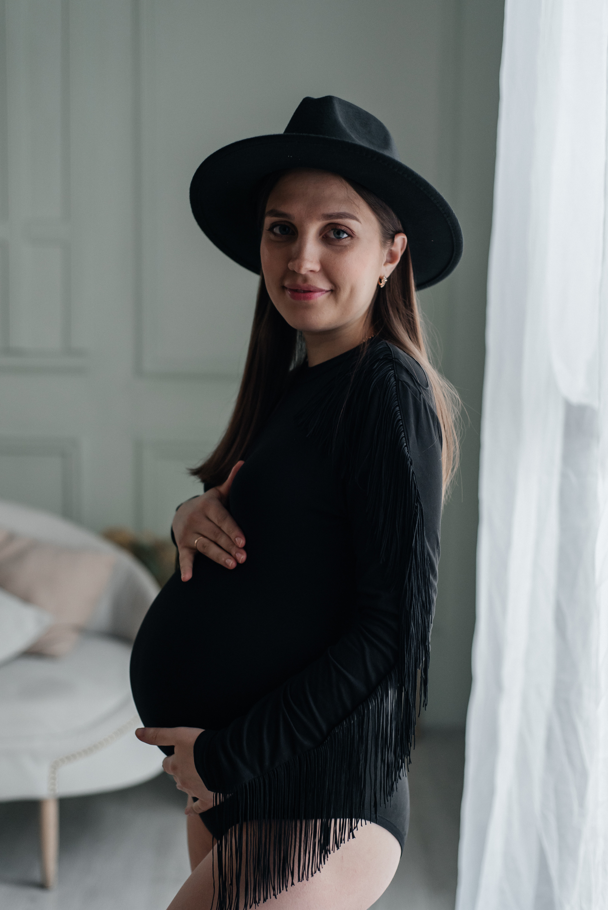 Анастасия, Роман и Кирюша (1). Главная