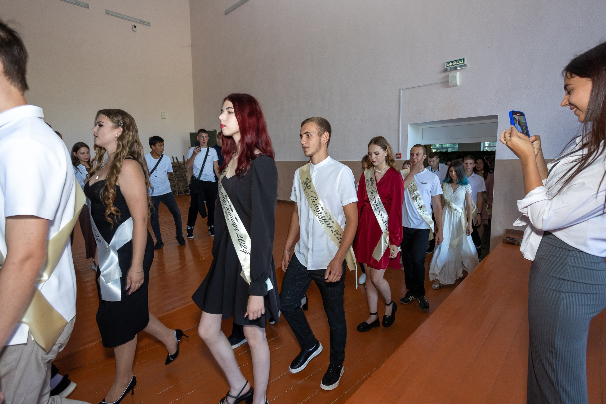 Вручение аттестата 2024 г. Выпускные альбомы Майкоп, Краснодар Елена Золотарева