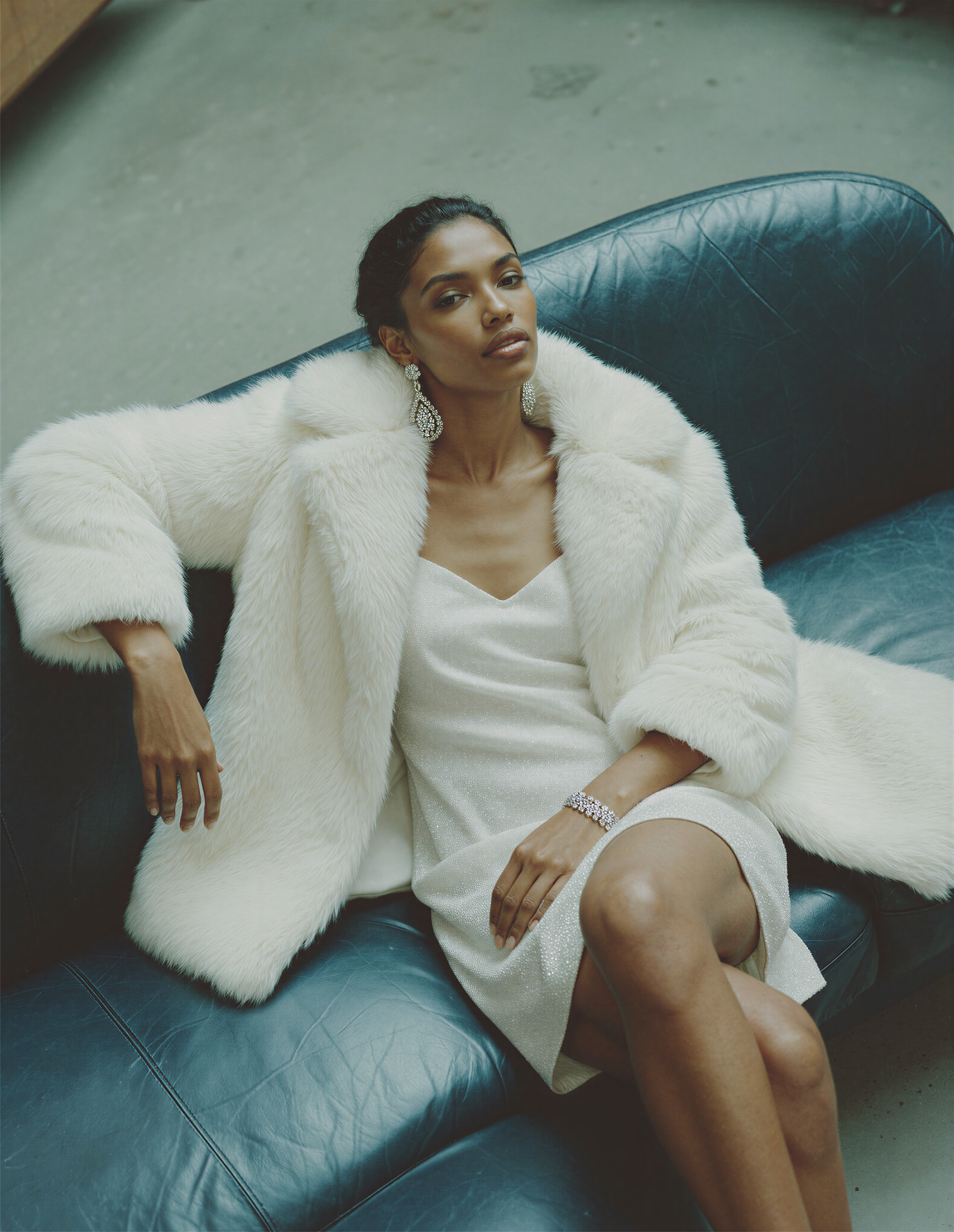 Услуги. Без фотографа. AI