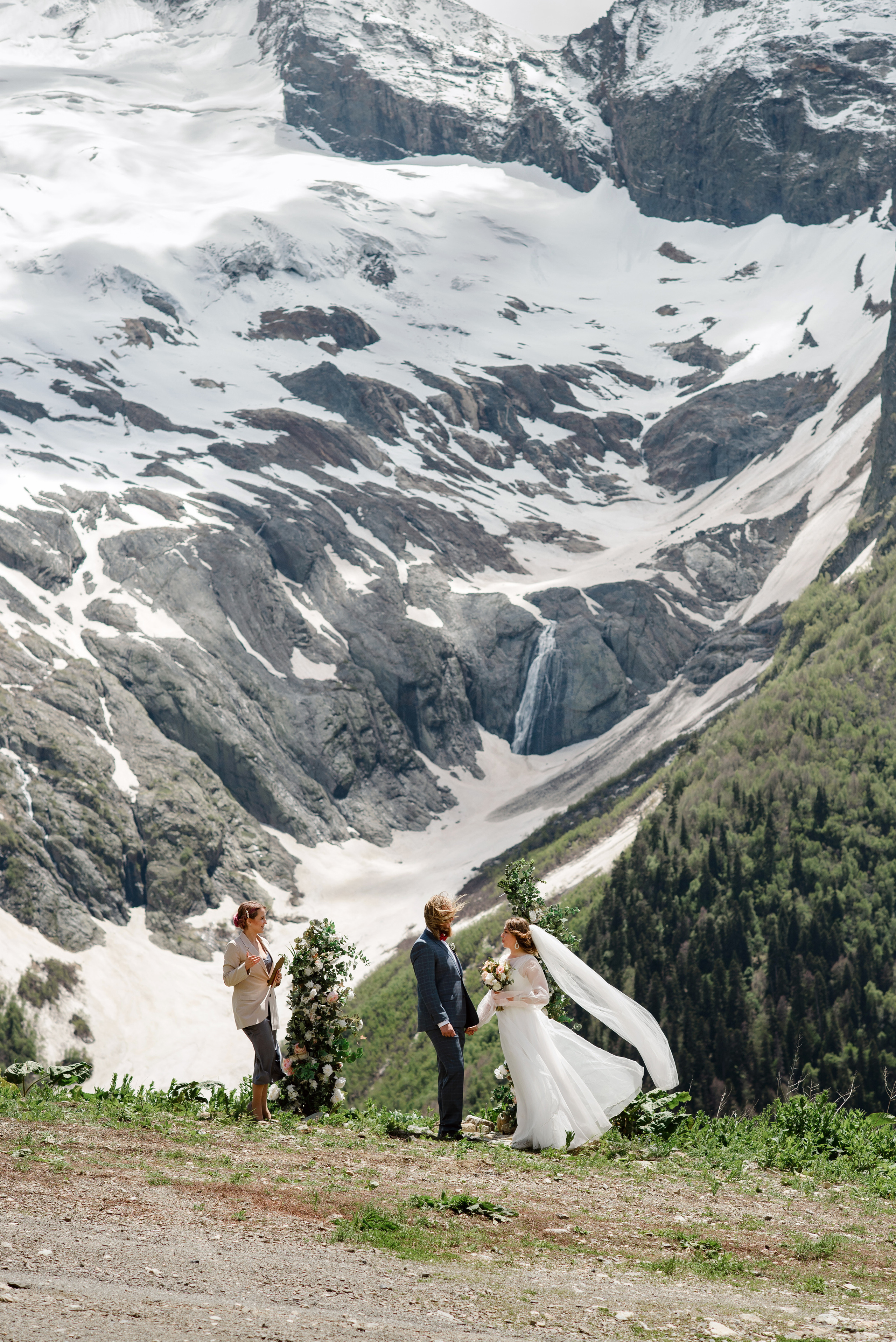 Свадьба Олега и Екатерины (Домбай). Свадебный и travel фотограф в Волгограде, Сочи, Домбае, Европе