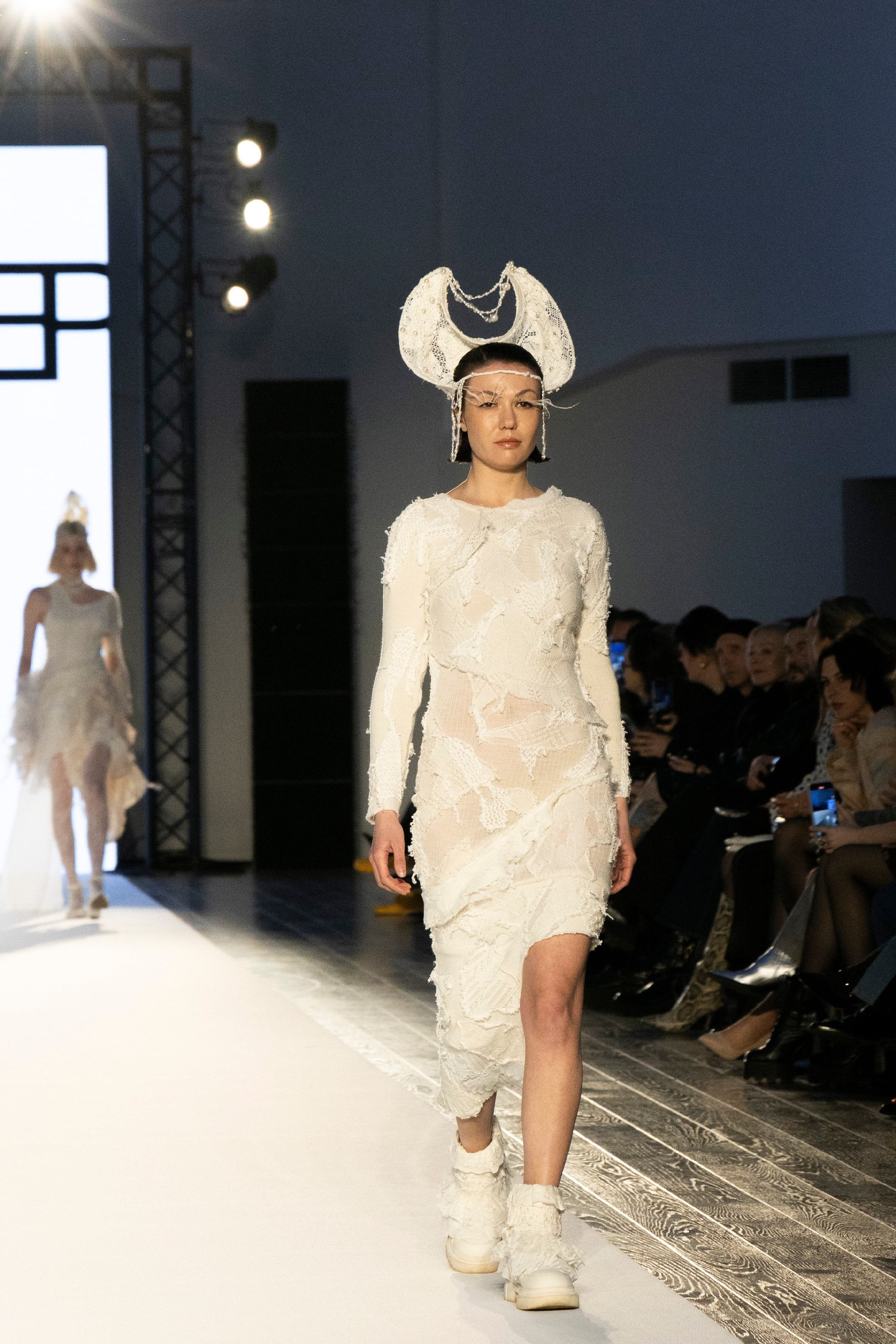 ДЛТ Собака.ru показ победителей конкурса «Новые имена в моде 2025». FOTOFAQ SKOOL г. Санкт-Петербург: очные, дистанционные и онлайн курсы фотографии