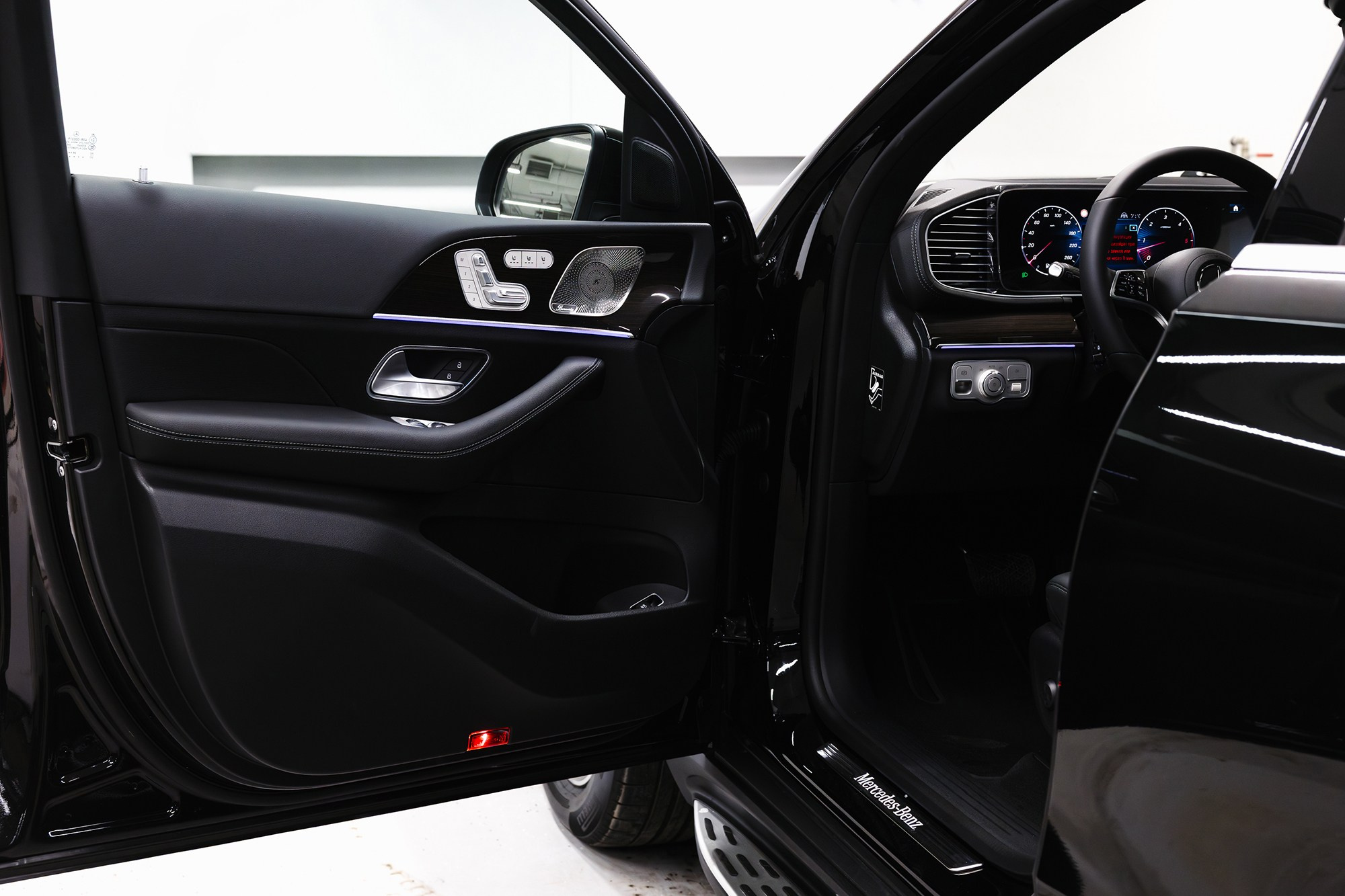 Продажа нового Mercedes-Benz GLE 450 3.0 4MATIC 9G-Tronic в Москве. Автосалон «Х-Авто»