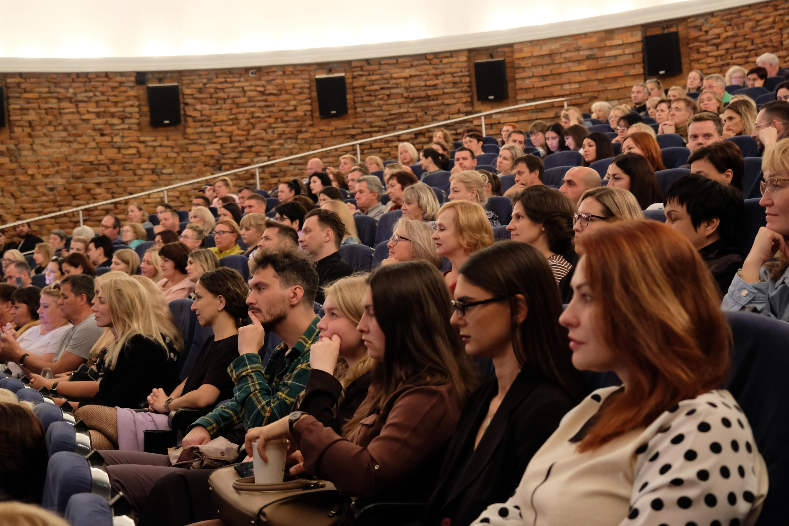 Предпремьерный показ фильма «Отель»