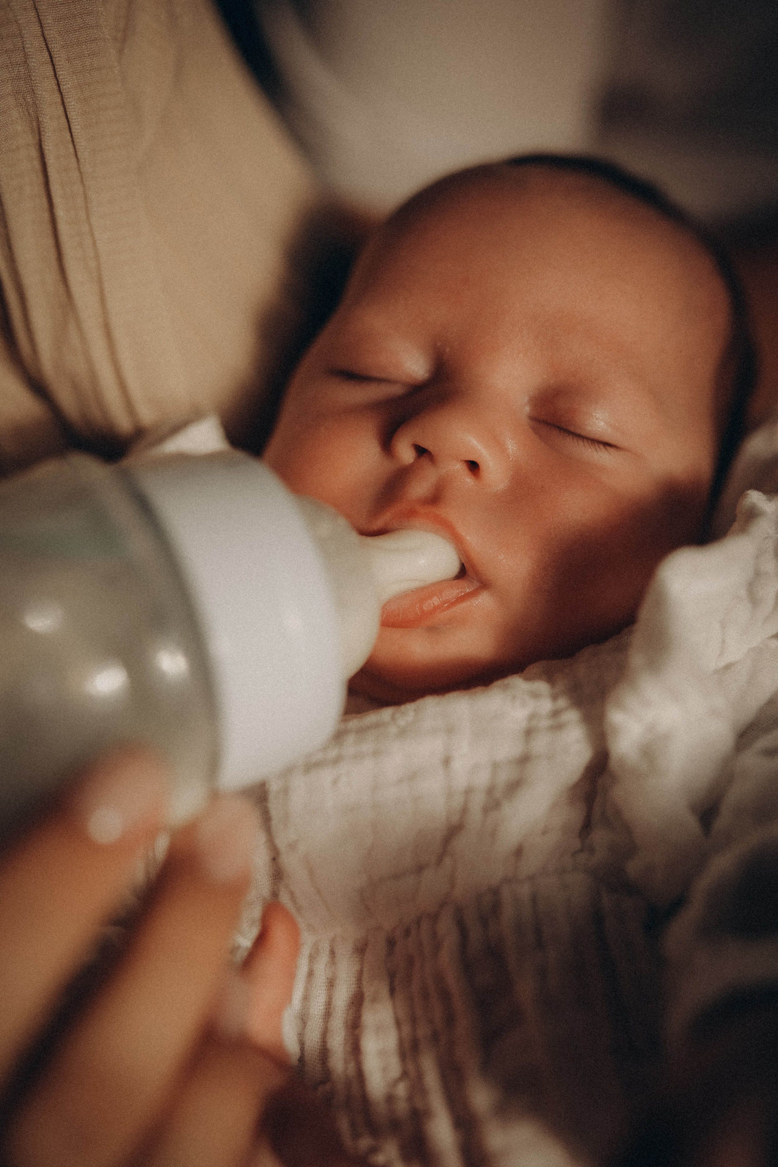 Крошки Василиса и Сонечка. Семейный фотограф в Москве и Люберцах Юлия Гуськова