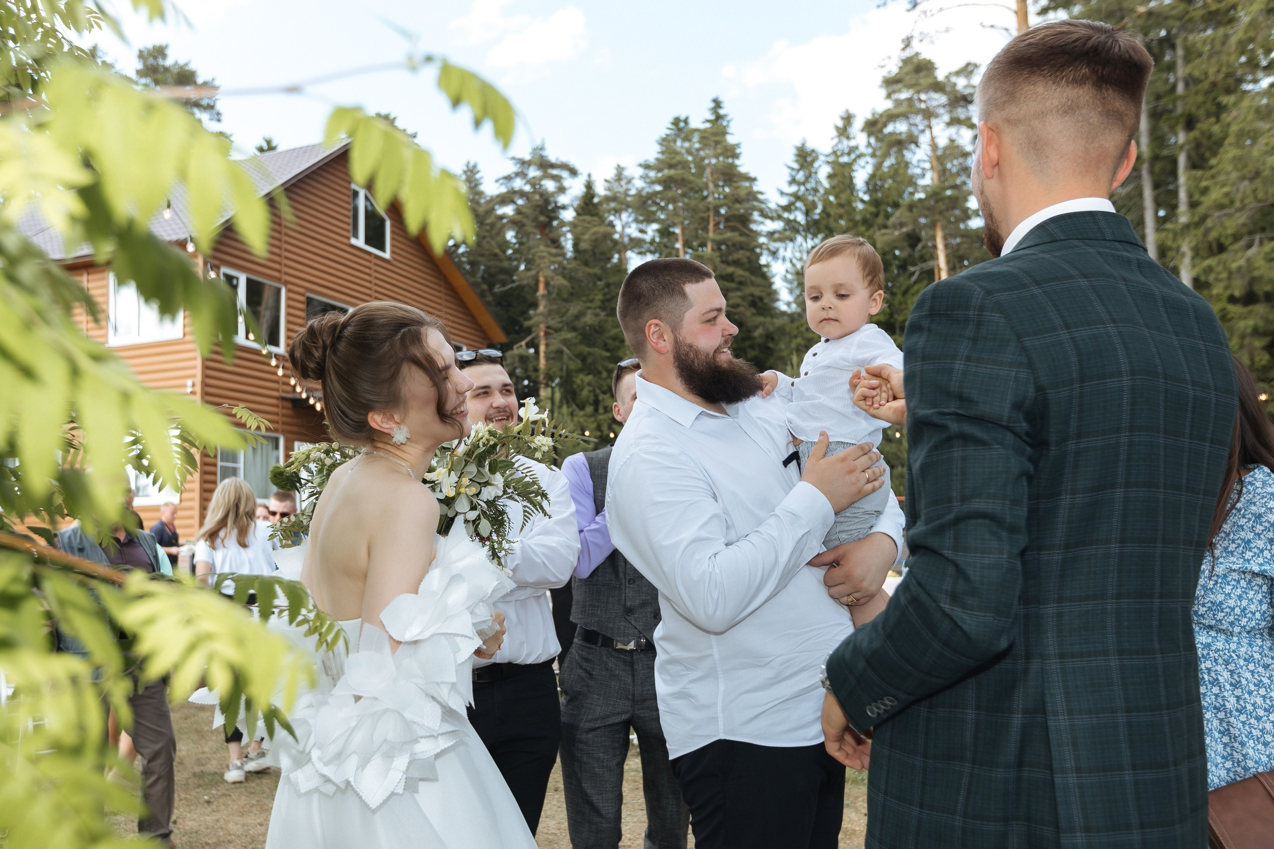 А & Ю | Камерная свадьба под открытым небом. Свадебный фотограф Настя Шелл г. Череповец