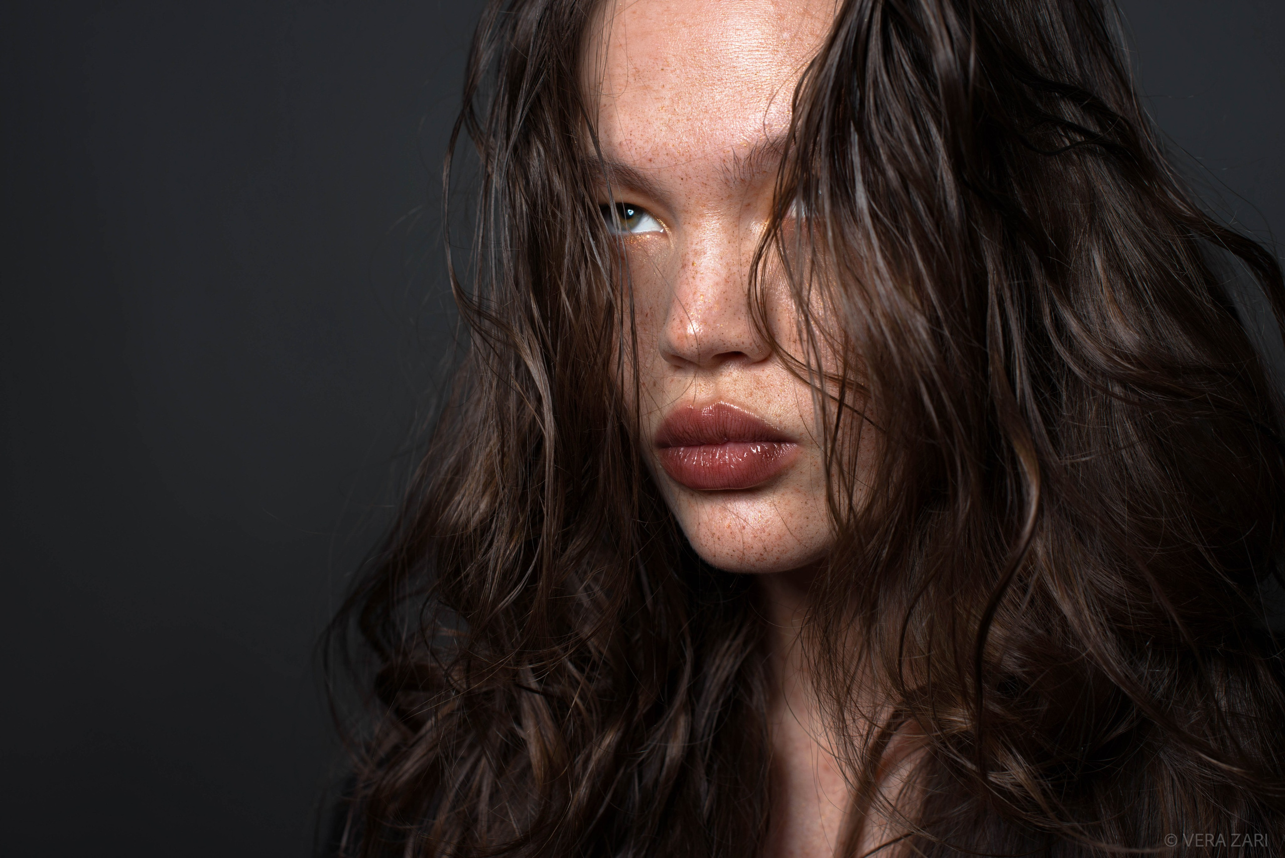 Фотограф в Санкт-Петербурге (портрет, индивидуальные, творческие съемки, каталог)