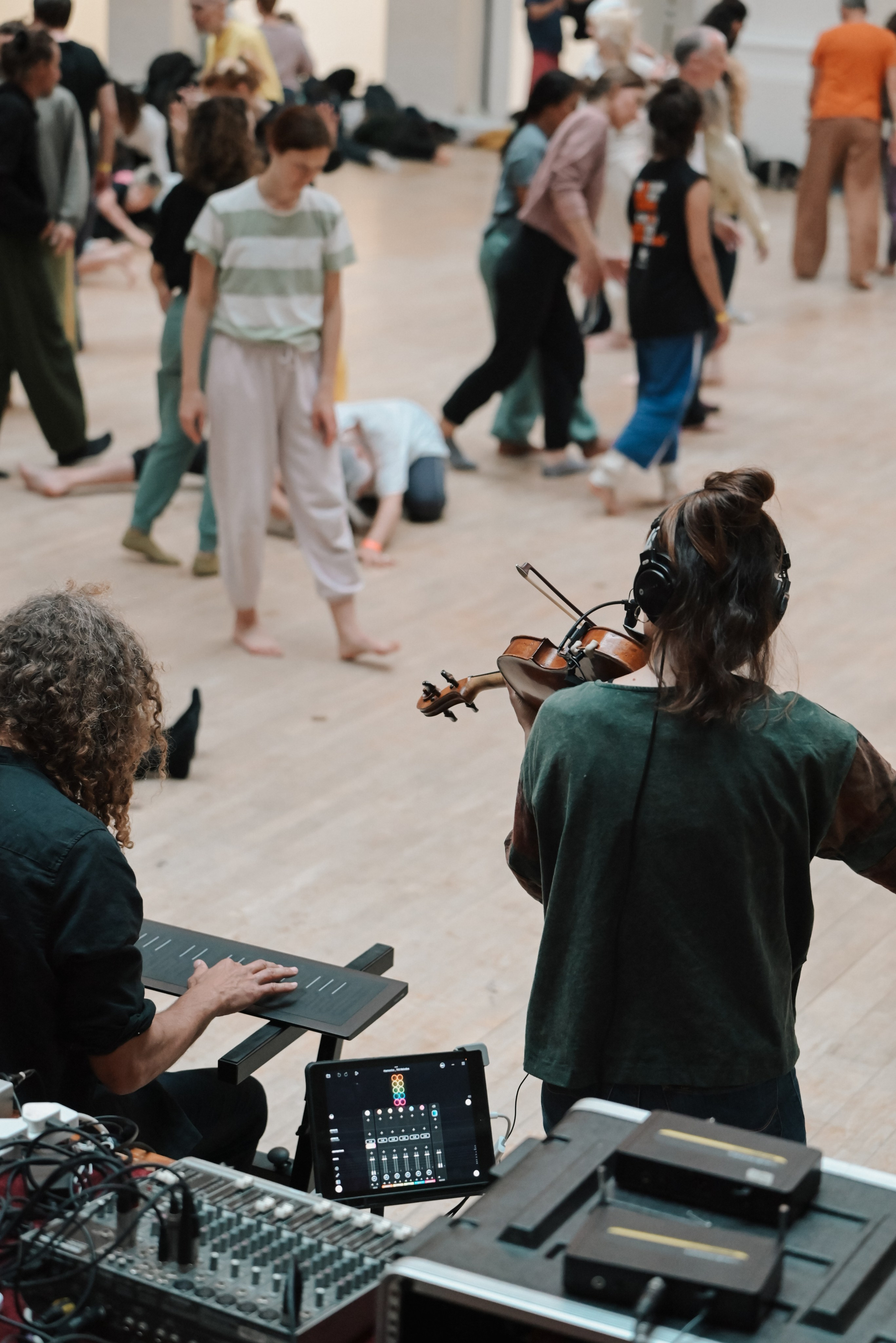 Contact Improvisation dance Photographer in London UK | Anasta Fo