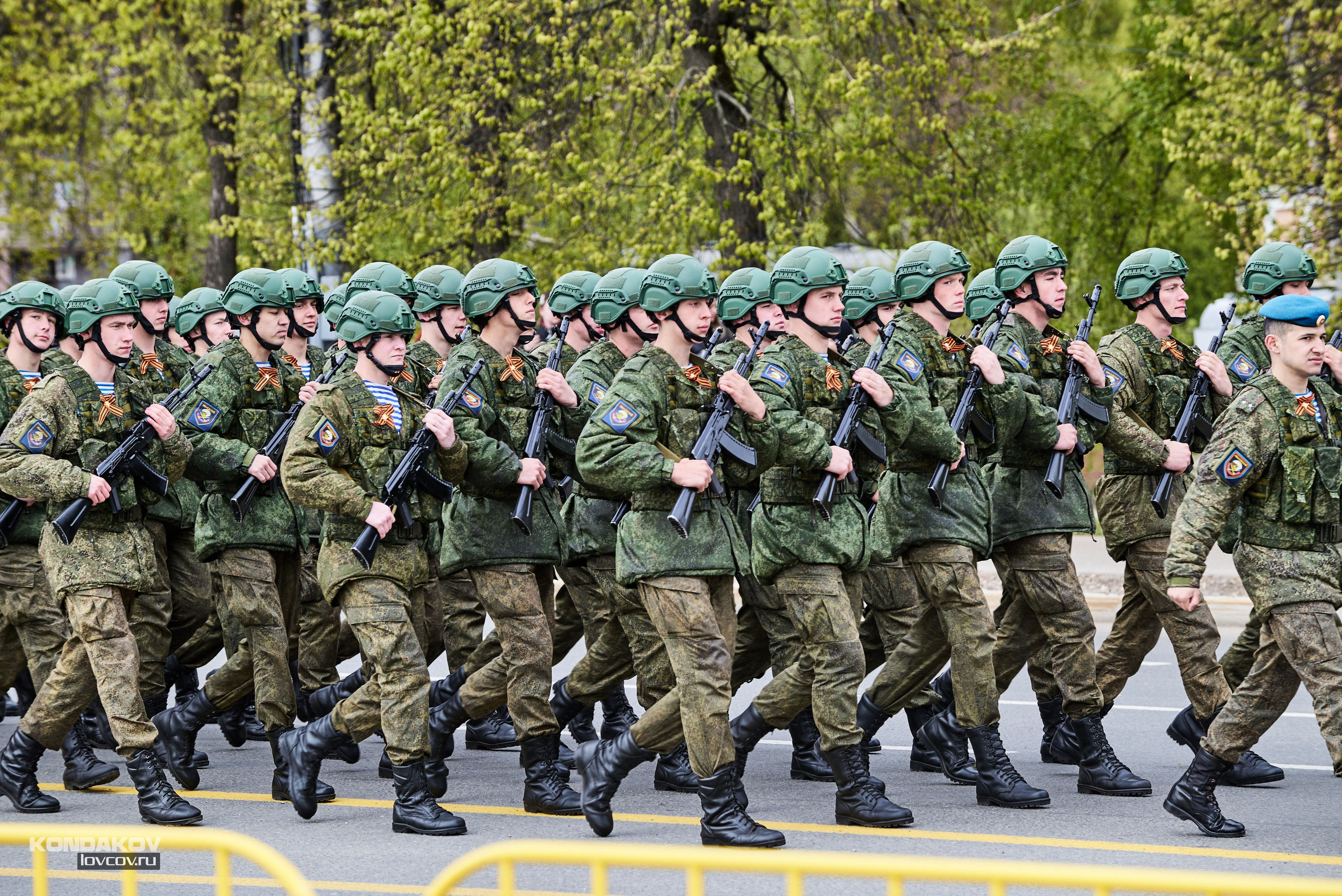 Парад в честь празднования День Победы 9 мая 2024 года в городе Иваново