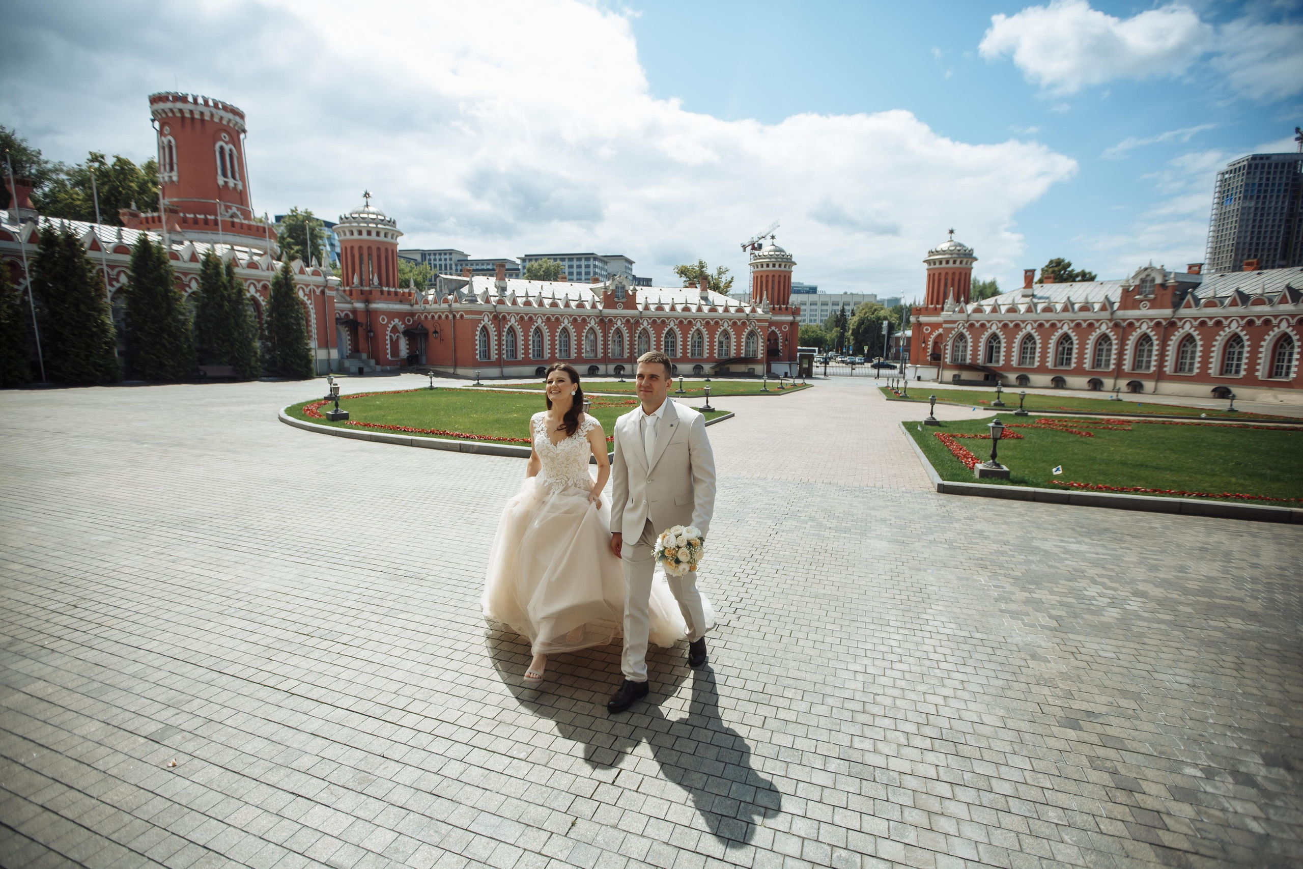 Фотограф и видеосъемка в ЗАГС: церемония бракосочетания в Москве. Свадебный фотограф и видеограф в Москве и Подмосковье Павел Коротков
