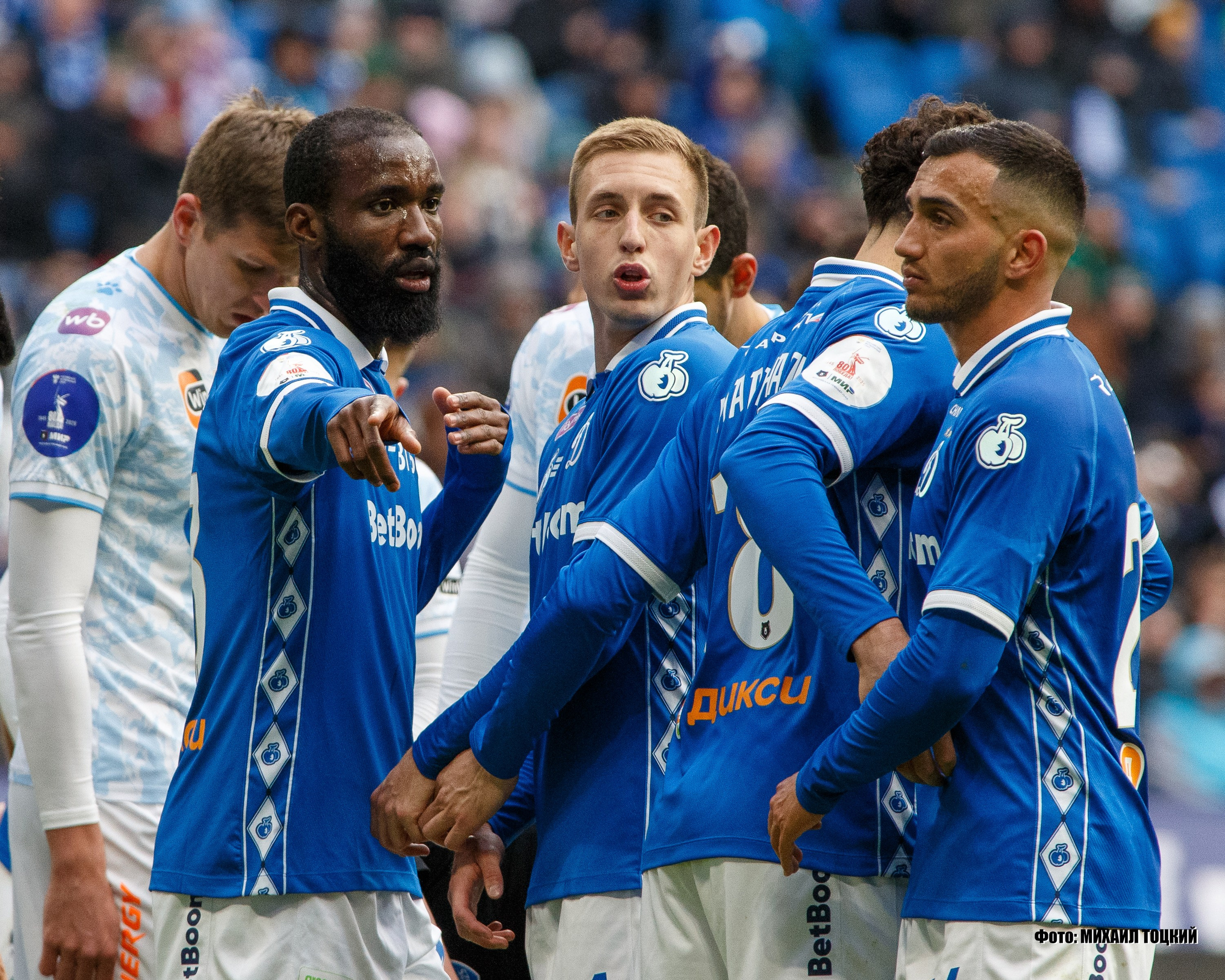 Фоторепортаж. РПЛ 26 тур. Динамо — Зенит. Михаил Тоцкий портретный и репортажный фотограф в Москве