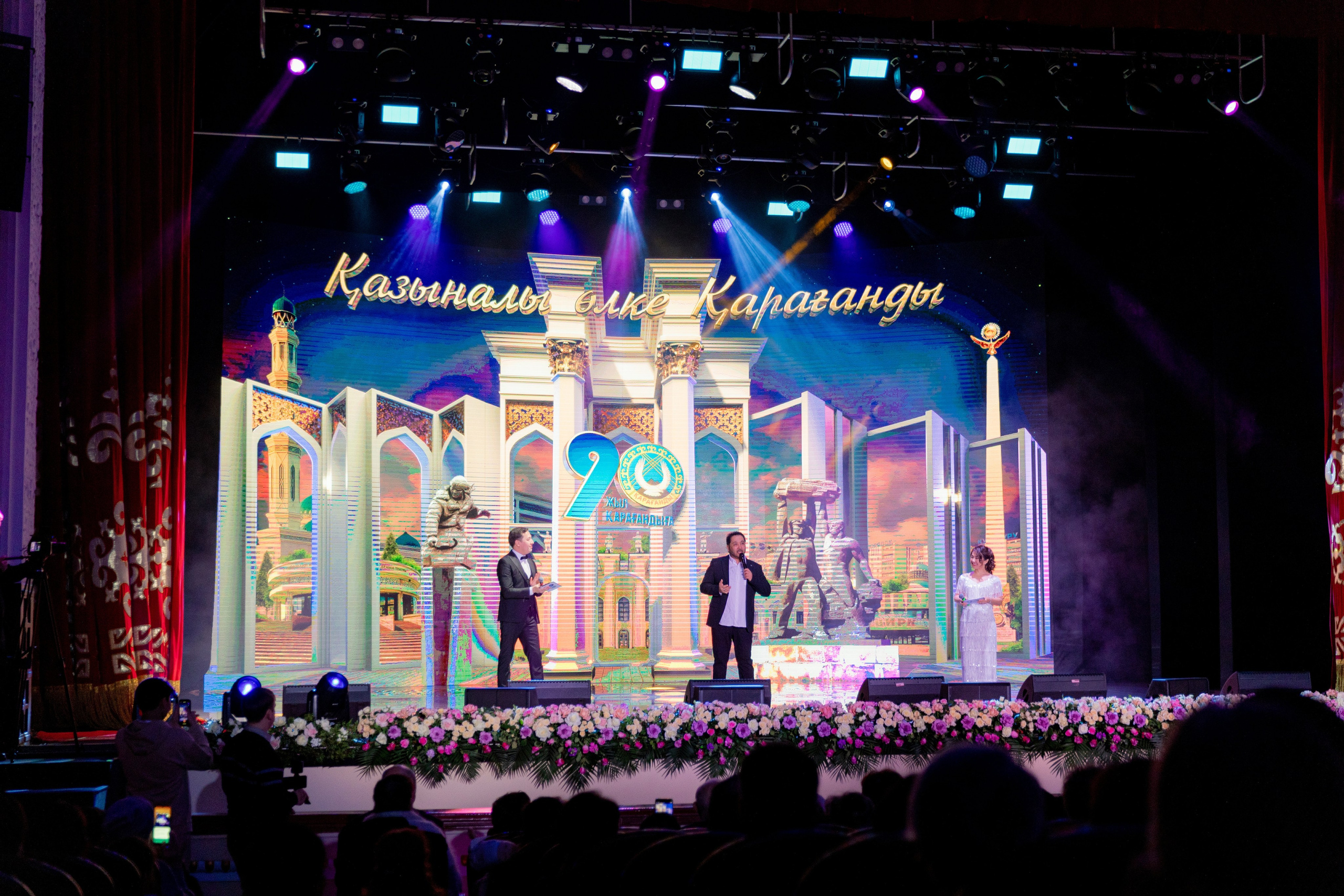 Студийный фотограф в Караганде Алексей Баранов. Фотограф Алексей Баранов. Фотостудия Flash. Семейные фотосессии в Караганде. Индивидуальные фотосессии, детские фотосессии, парные фотосессии в Караганде. Интерьерная фотосессия в Караганде. Семейный фотограф Алексей Баранов. Детский фотограф Алексей Баранов. Художественный фотограф Алексей Баранов. Свадебный фотограф Алексей Баранов. Черно-Белая съемка в Караганде. Самые лучшие семейный и детские фотосессии в Караганде. Контент Съемка в Караганде. SMM в Караганде. Контент фотограф Алексей Баранов. Рекламная съемка в караганде. Реклама. Бутики с одеждой. торговля Караганда. рекламное фото мероприятия в караганде. рекламное фото. рекламный фотограф Алексей Баранов. фотограф. Фотограф Караганда. Алексей Баранов. фотосессия. фотосессия в Караганде. Заказать фотографа в караганде. репортажный фотограф в Караганде. фотосъемка мероприятий. банкет. свадьба. юбилей. детское день рождение. годик. фотограф детский в Караганде. Репортажный фотограф в караганде Алексей Баранов.