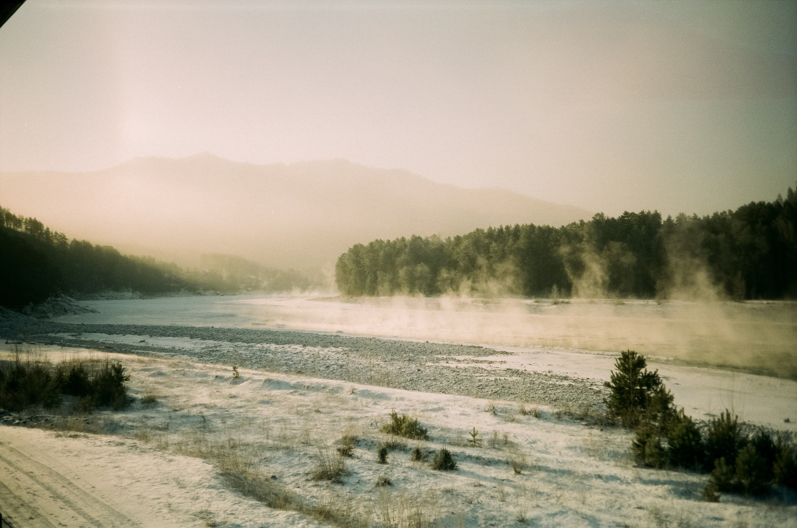 Путешествие на Алтай зимой: изумительные виды, снятые на фотопленку
