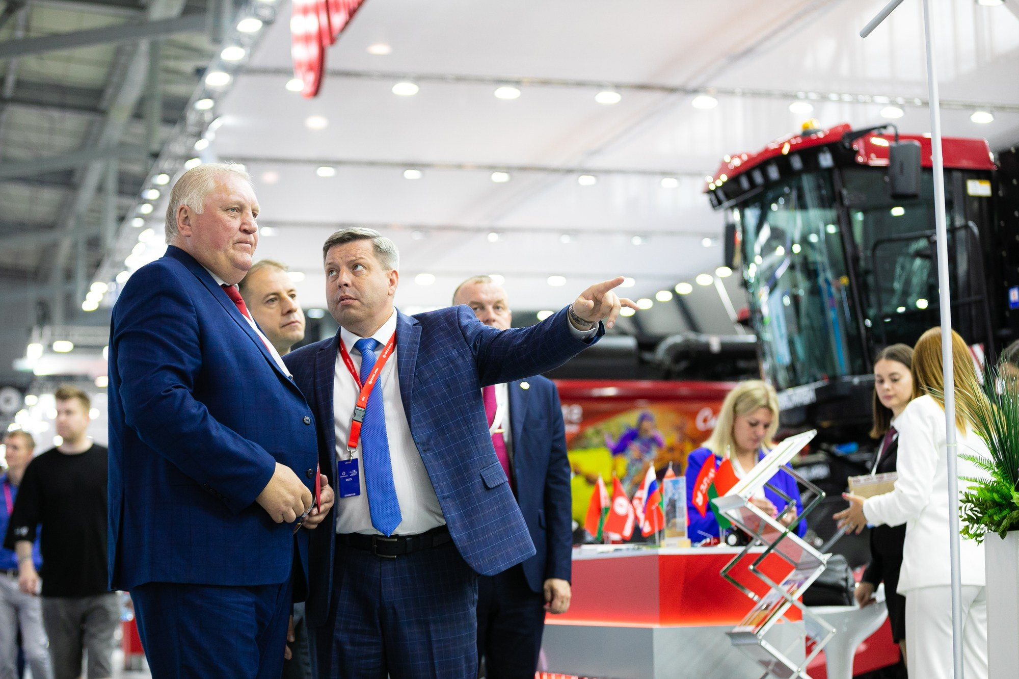 Фотограф на Иннопром, Крокус, репортажный фотограф | Антон Матвеев. Свадебный фотограф в Москве | Антон Матвеев