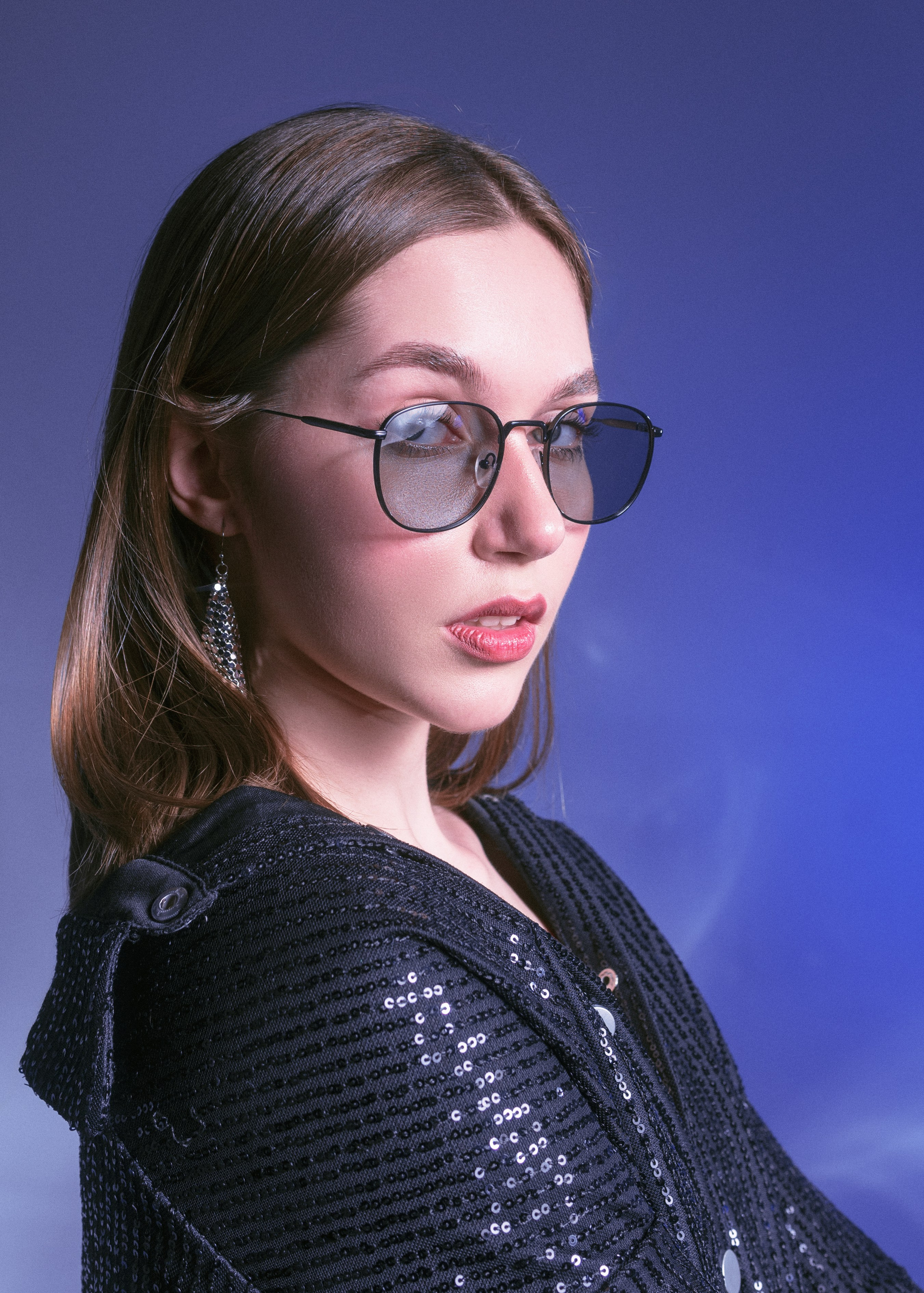 Главная страница сайта Kovalenko Alexander – профессионального фотографа в Китае. Услуги фотосъемки для маркетплейсов, модной индустрии, ювелирных украшений и портретов в Гуанчжоу