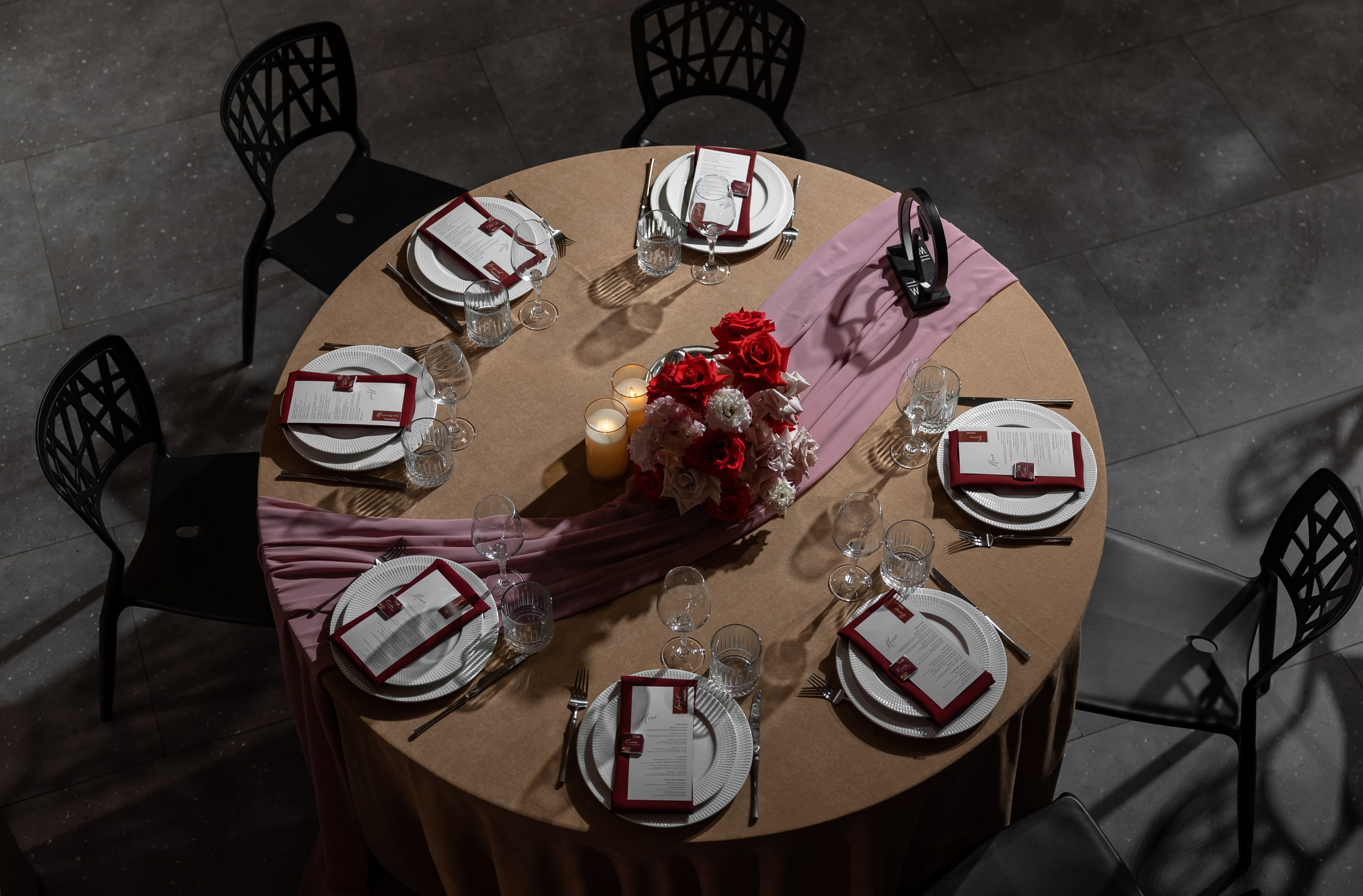 Авторское оформление зала для свадьбы