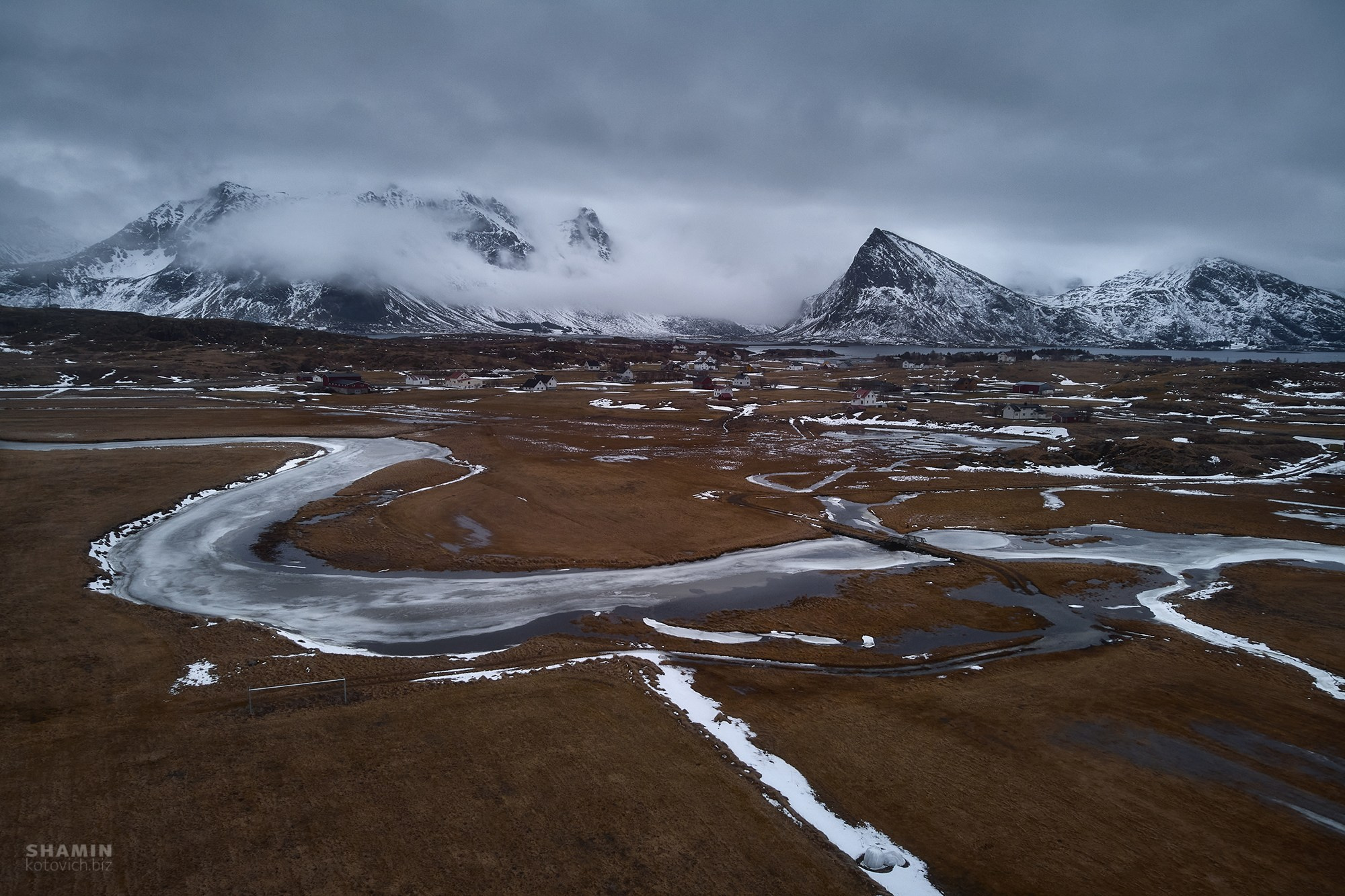 Лофотенские острова — пейзажи, северное сияние и море. Фотограф Константин Шамин. Фотограф Константин Шамин