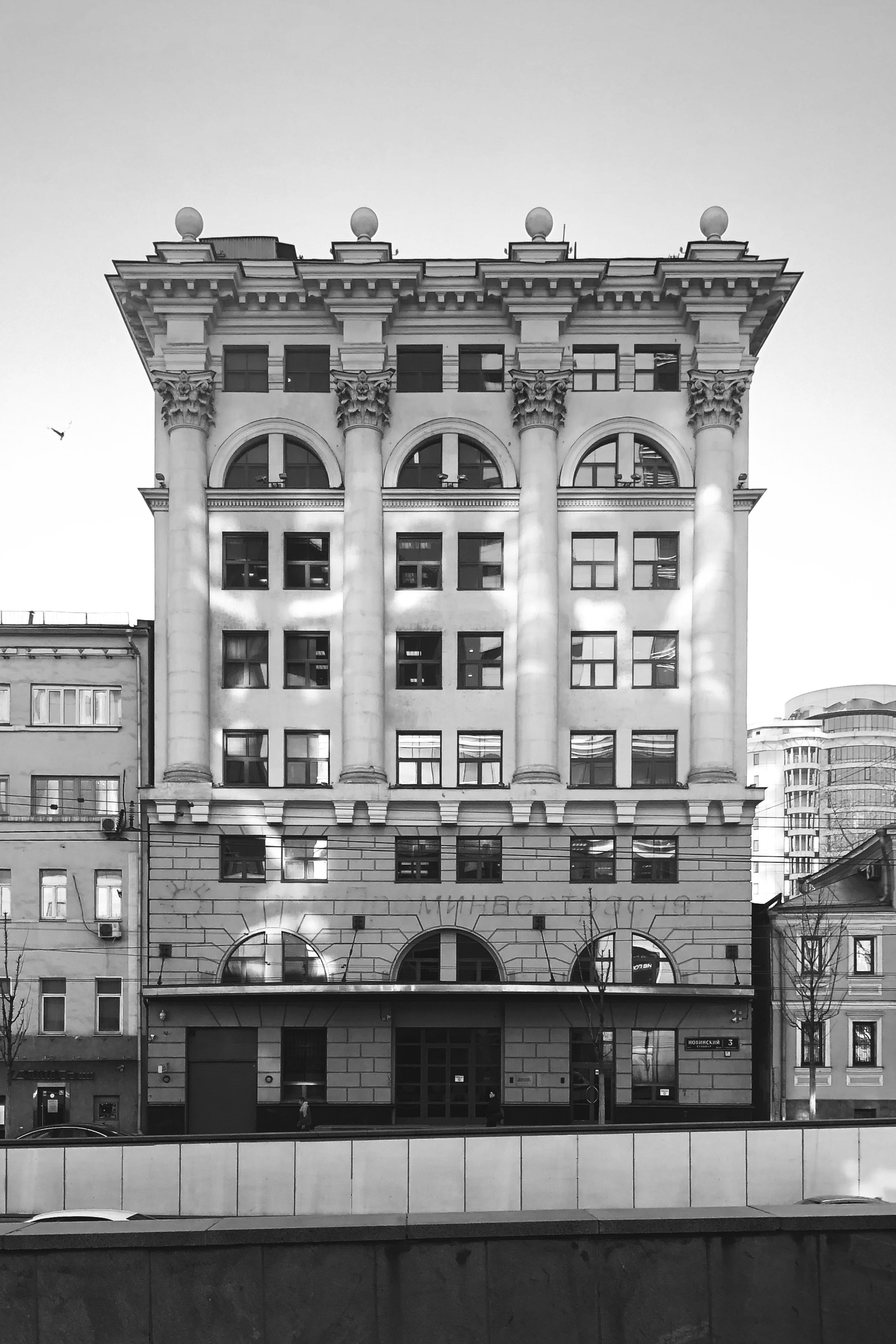 Автор: Павел Попов