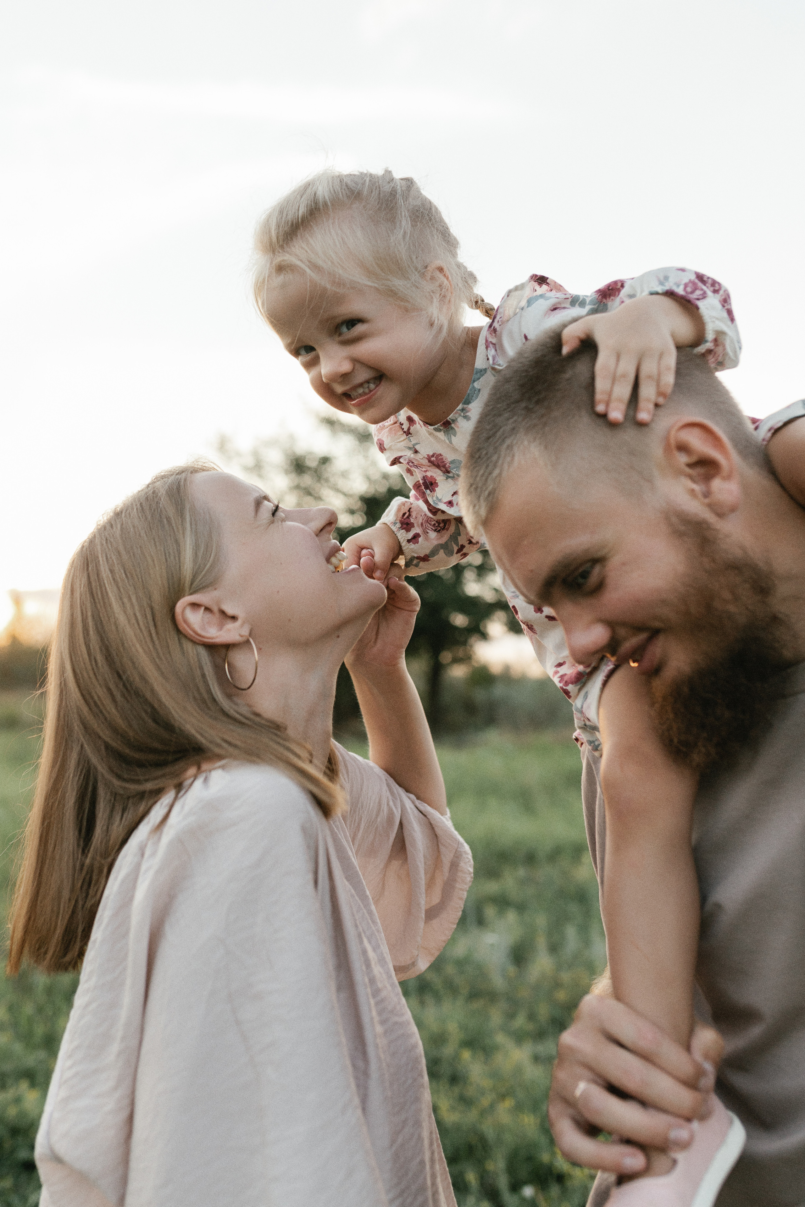 Съемка беременности. Вика и Саша с малышкой Верой. Семейный фотограф в г. Ростову-на-Дону Козлова Евгения