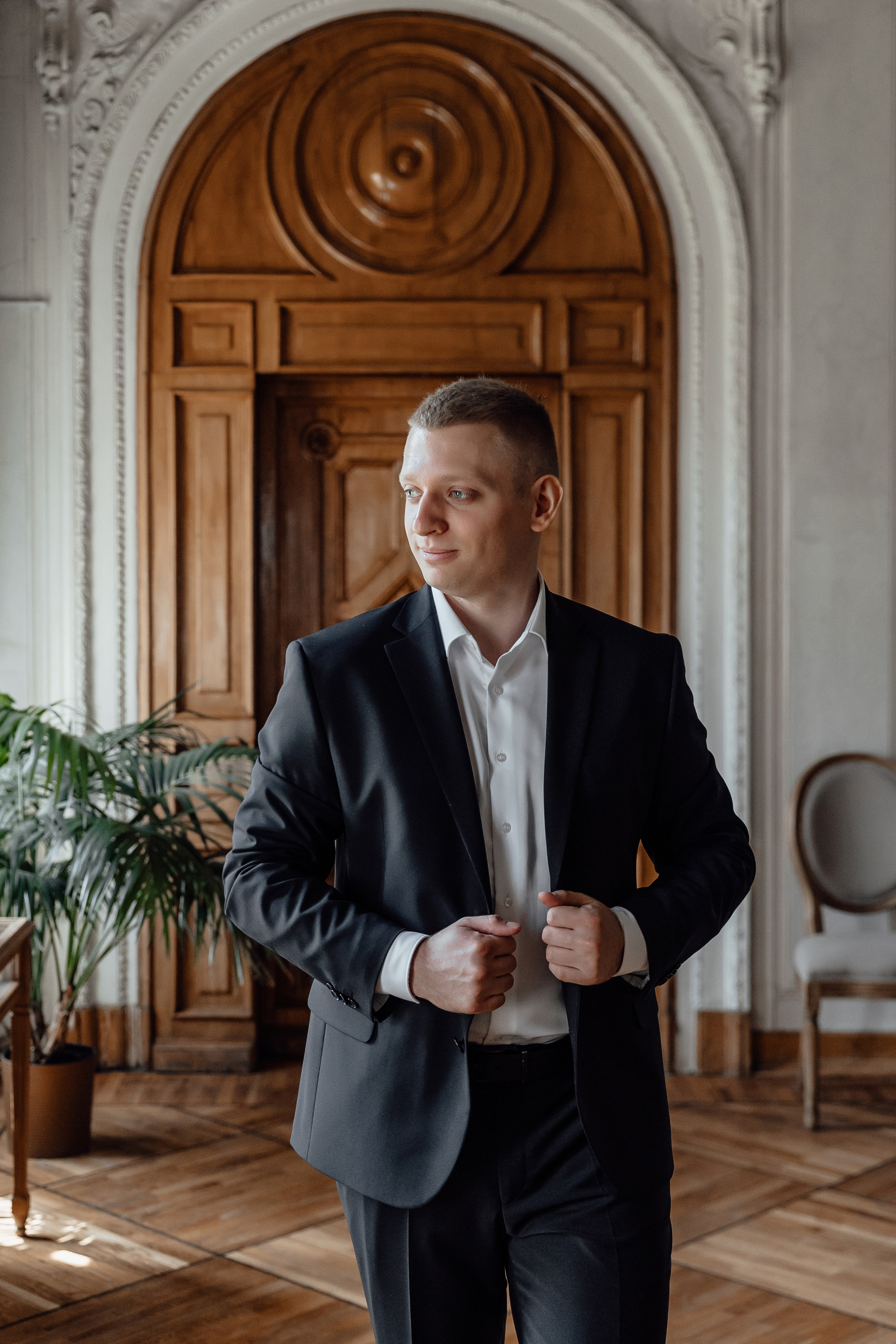 свадебная фотосессия в библиотеке читальне Пушкина