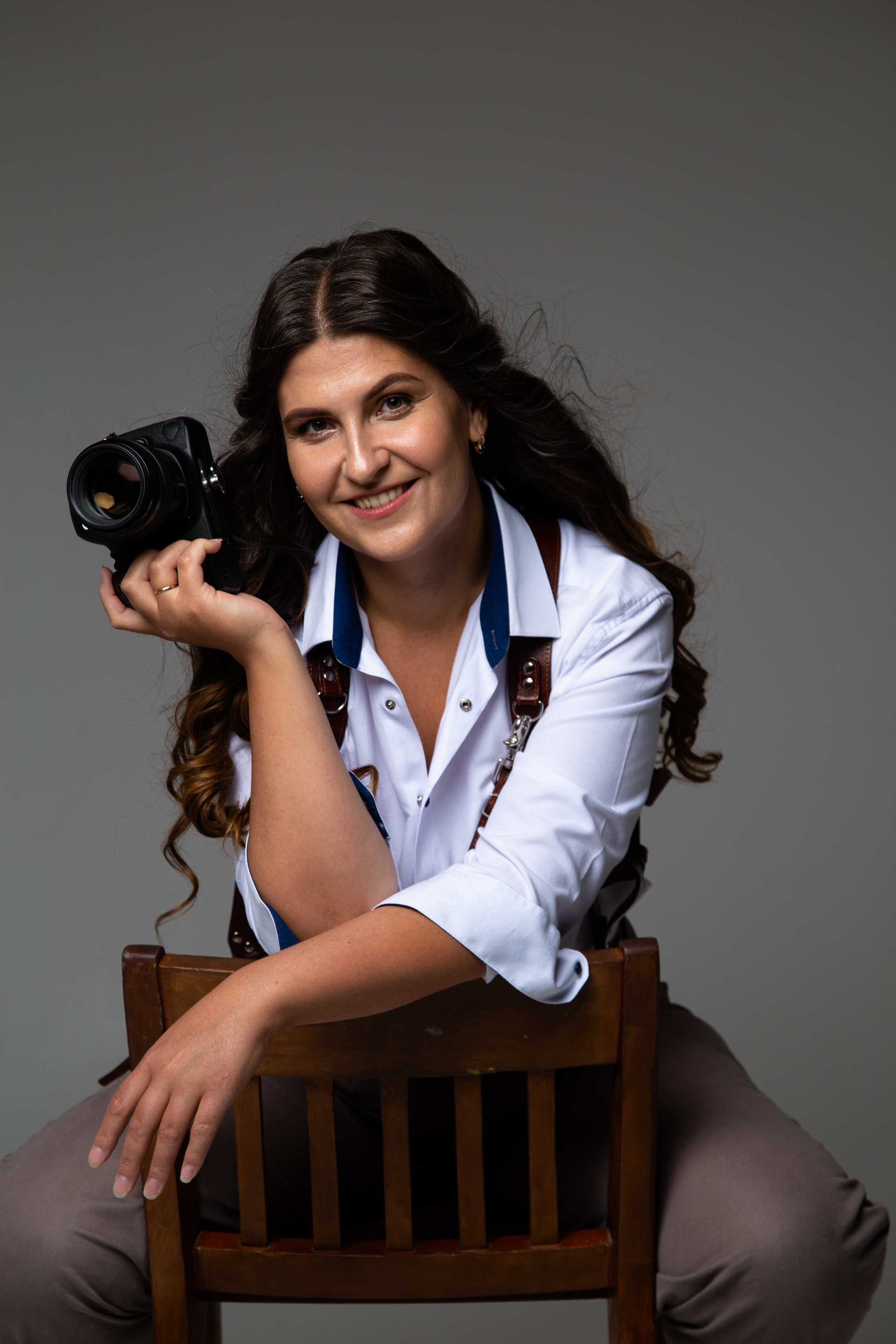 Фотограф в Иркутске Анастасия Кись. Студийная фотосессия беременности в тканях Иркутск. Семейная фотосессия, ПОРТРЕТ «ПОКОЛЕНИЕ»