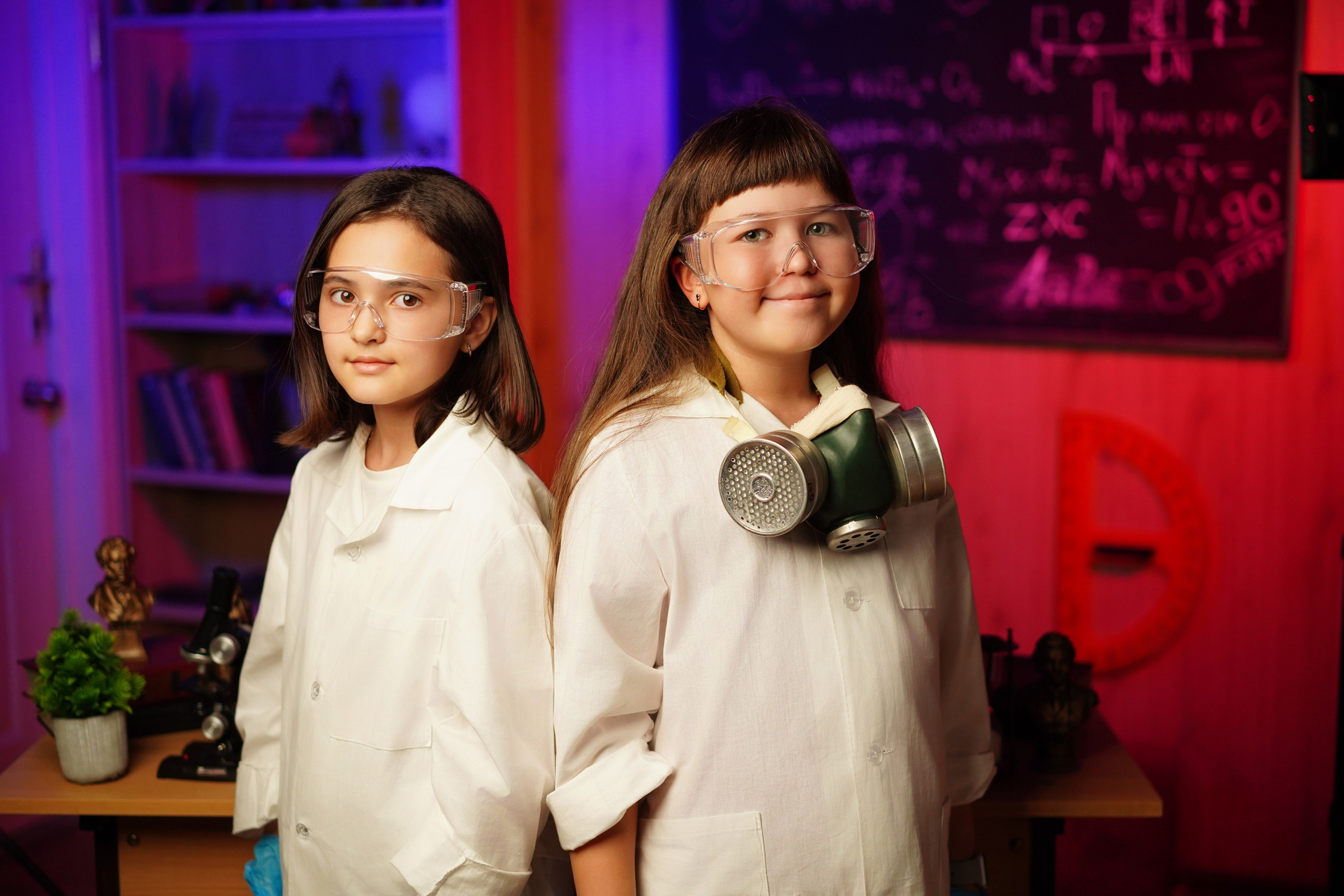 Фотосессия в стиле «Химики». GOTRA — выпускные альбомы в Тюмени