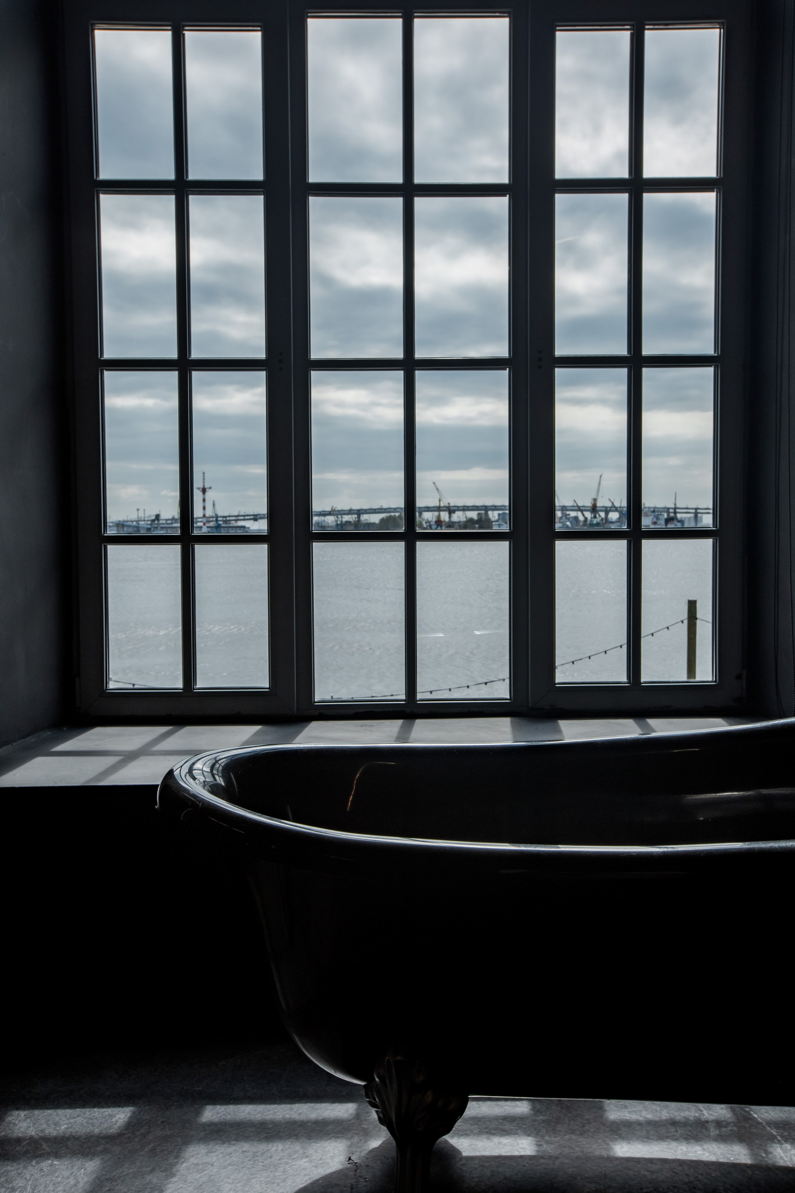 Mr. Black (лето). Аренда лофта в СПб для мероприятий