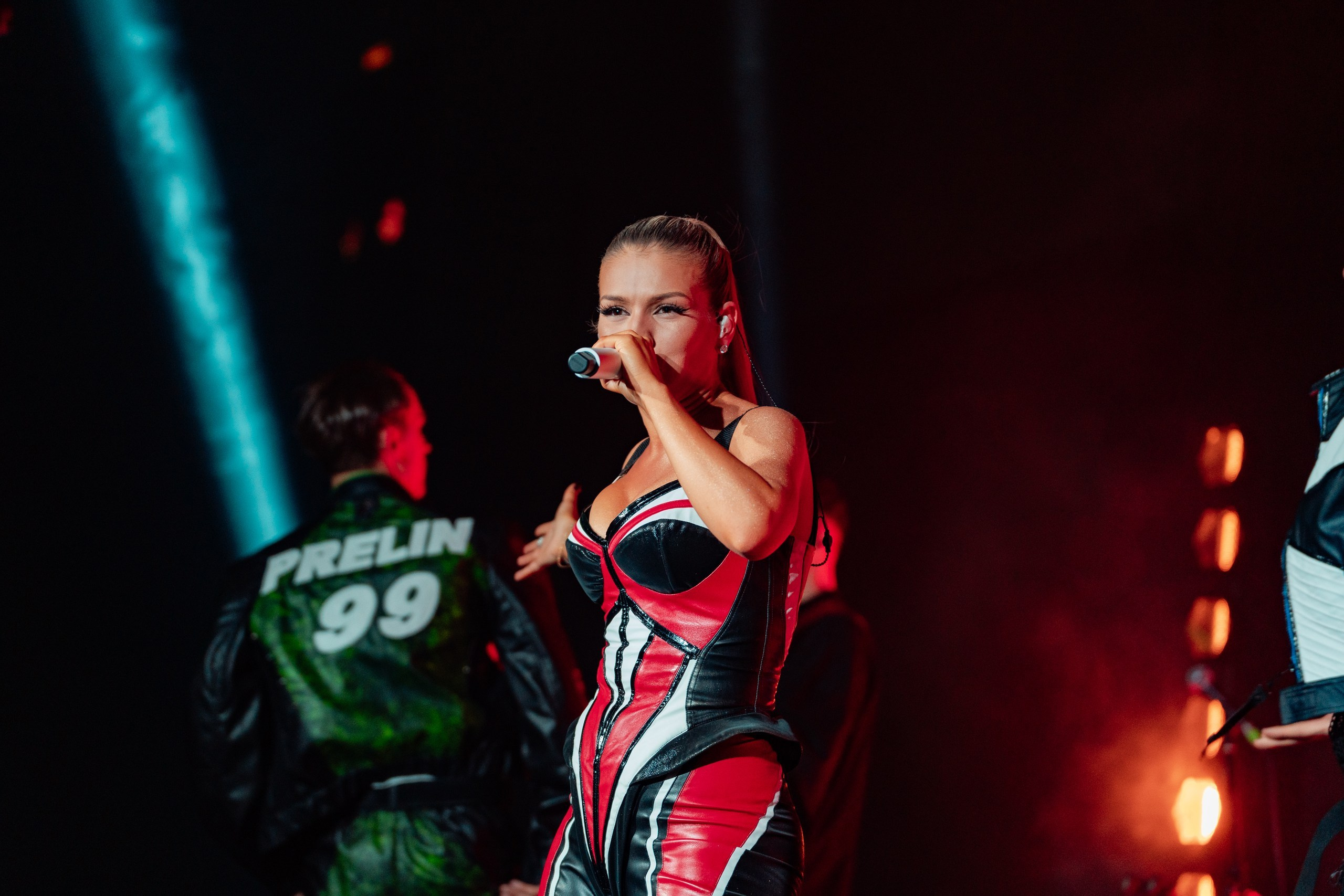 Фотограф на корпортатив. Репортажный фотограф в Москве Измалков Артем