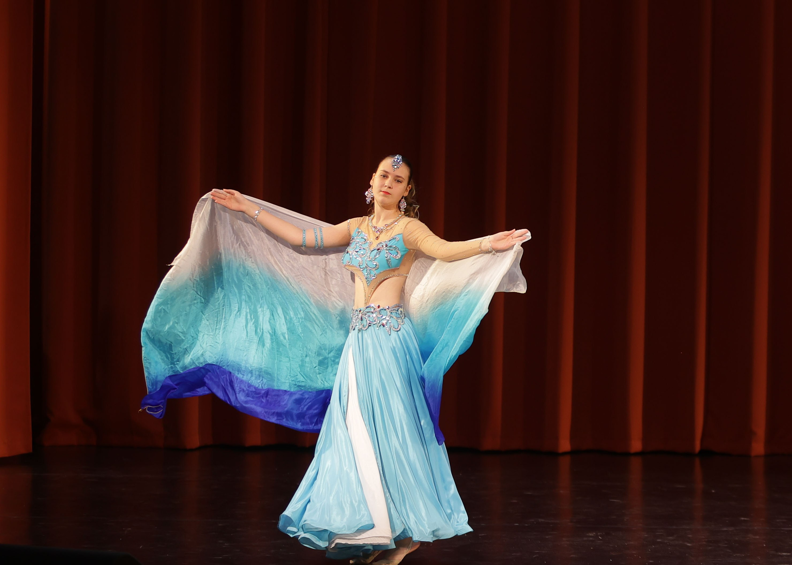 Фестиваль хореографического искусства «КУБОК ЛЕГЕНДЫ — 2025». Выпускные альбомы и школьный фотограф в Подольске, Троицке, Щербинке, Москве и Московской области