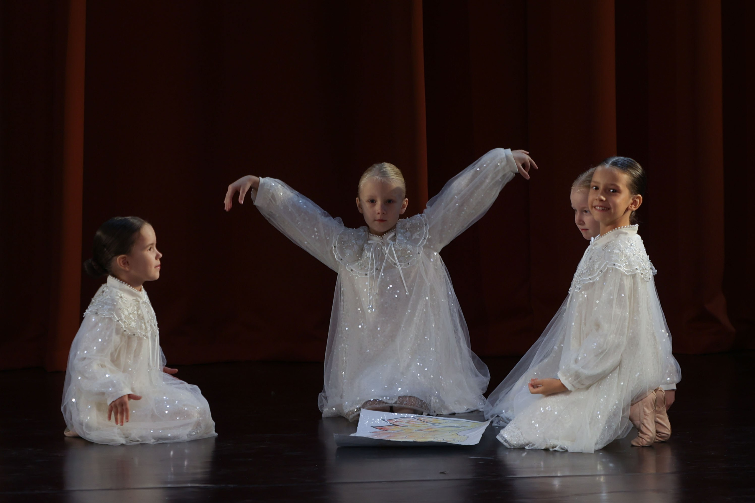 Фестиваль хореографического искусства «КУБОК ЛЕГЕНДЫ — 2025». Выпускные альбомы и школьный фотограф в Подольске, Троицке, Щербинке, Москве и Московской области