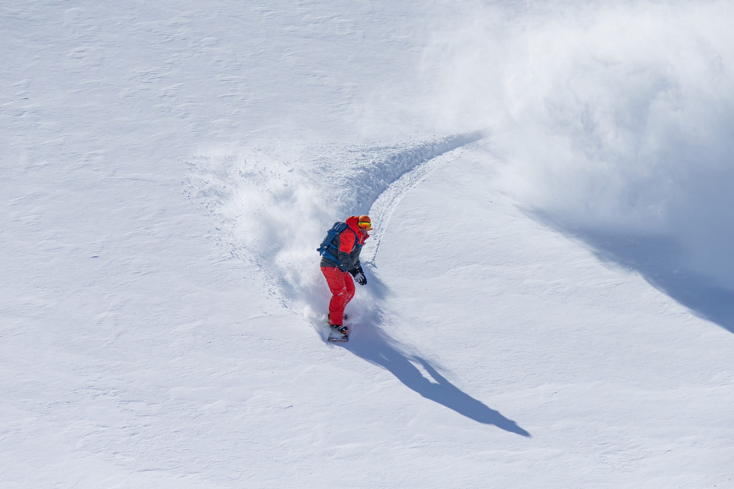 Хели-ски на Камчатке на Ми-8 — катание среди вулканов. Время Камчатки: чтобы найти свой путь, нужно скорость умножить на время