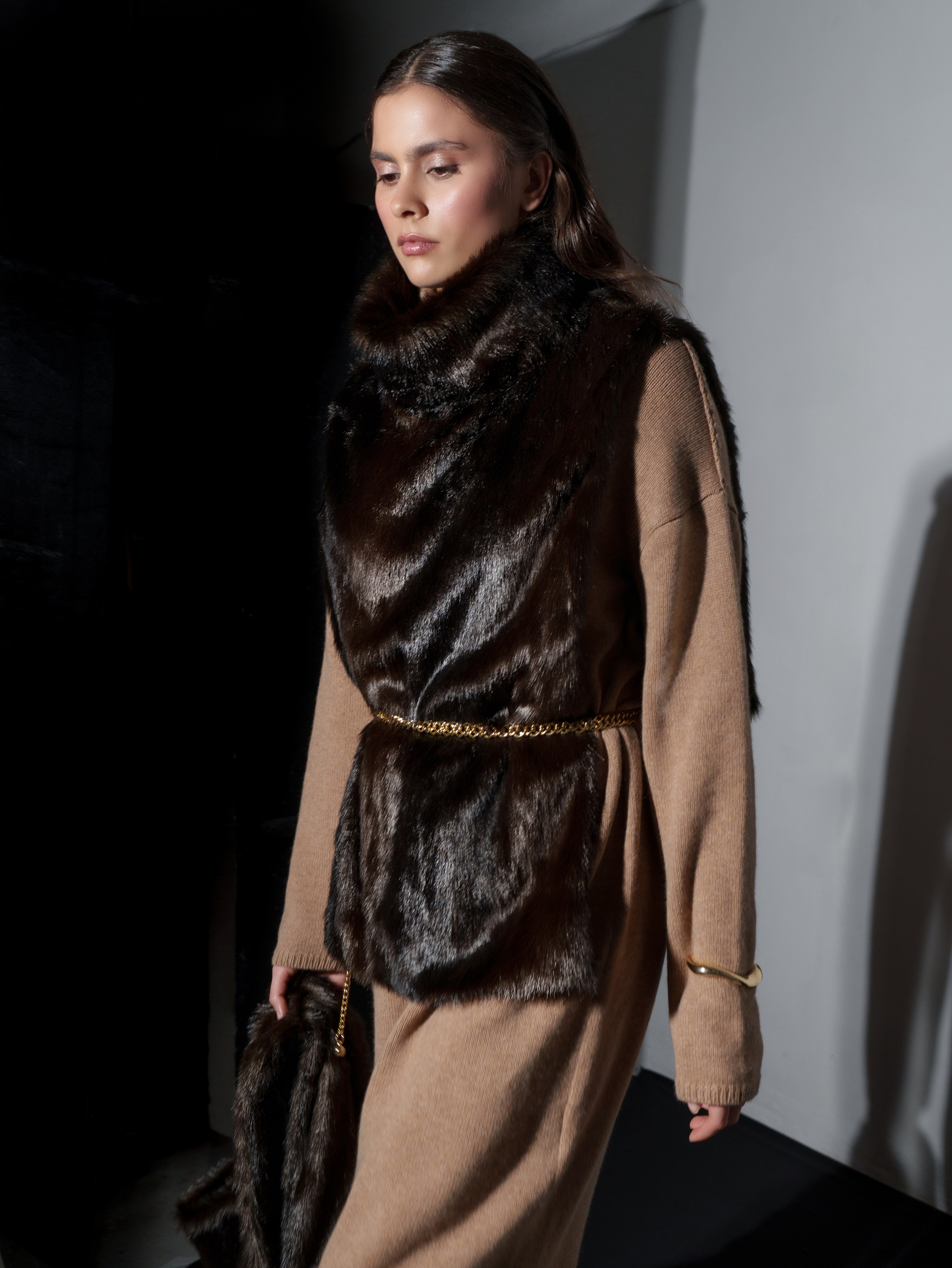 Proprio brand. Яна Трилис — Коммерческий фотограф. Лукбуки, каталоги, компейны. Москва | Санкт-Петербург