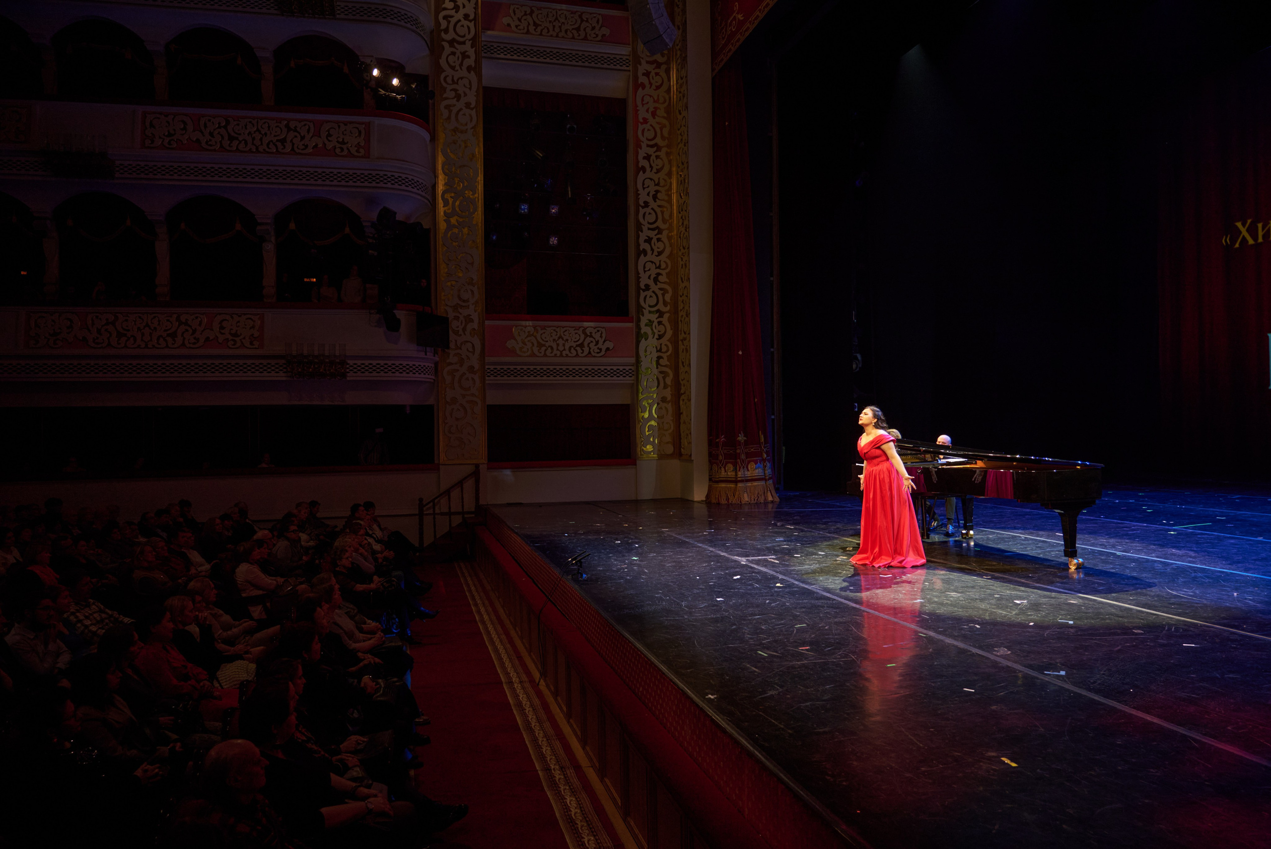 Мой опыт съёмки концерта в театре — репортажный фотограф Данила Золкин