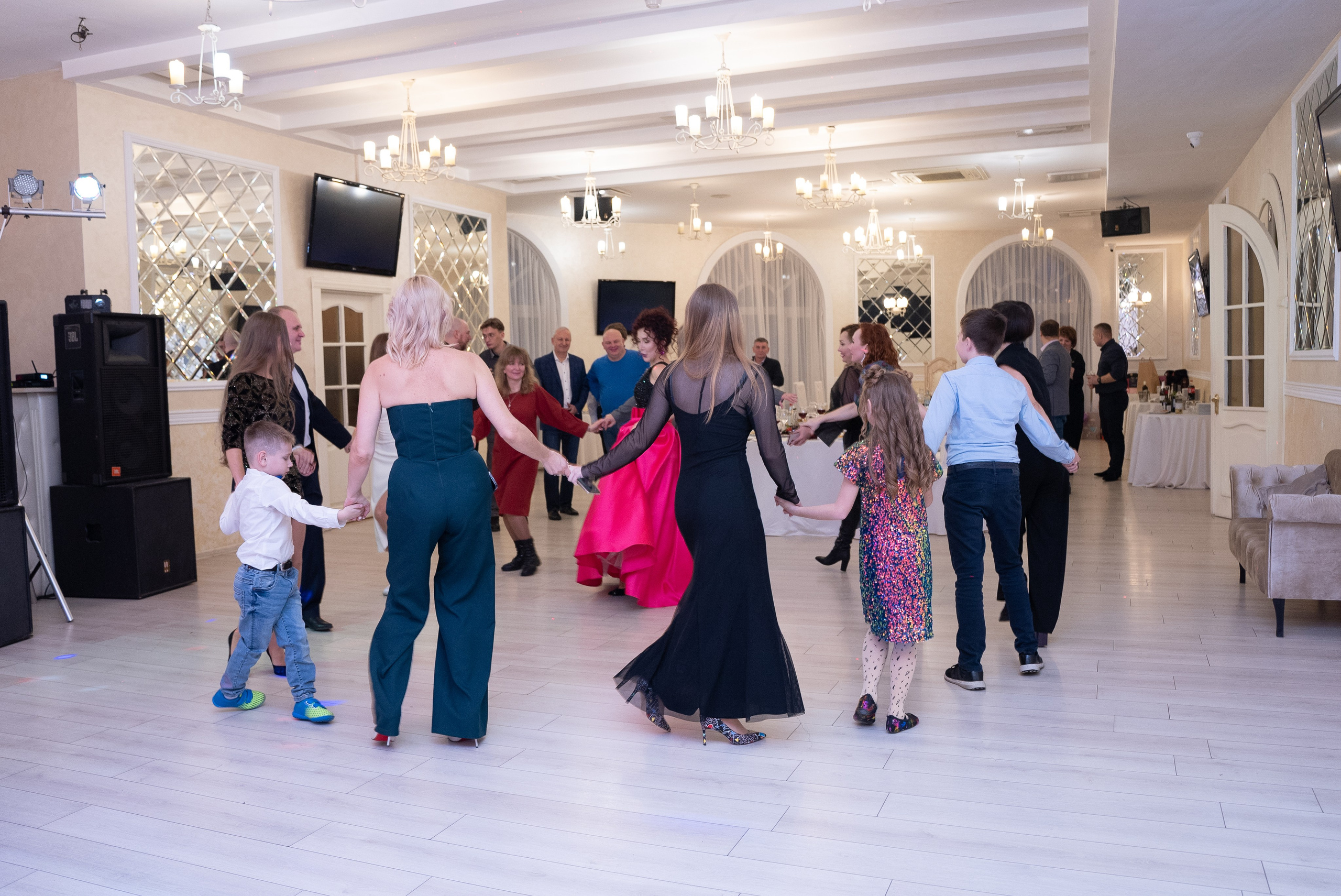 Юбилей ОСЛЕПИТЕЛЬНОЙ Натальи 📸+🎬. Видеограф / Фотограф  — Яна Спащанская