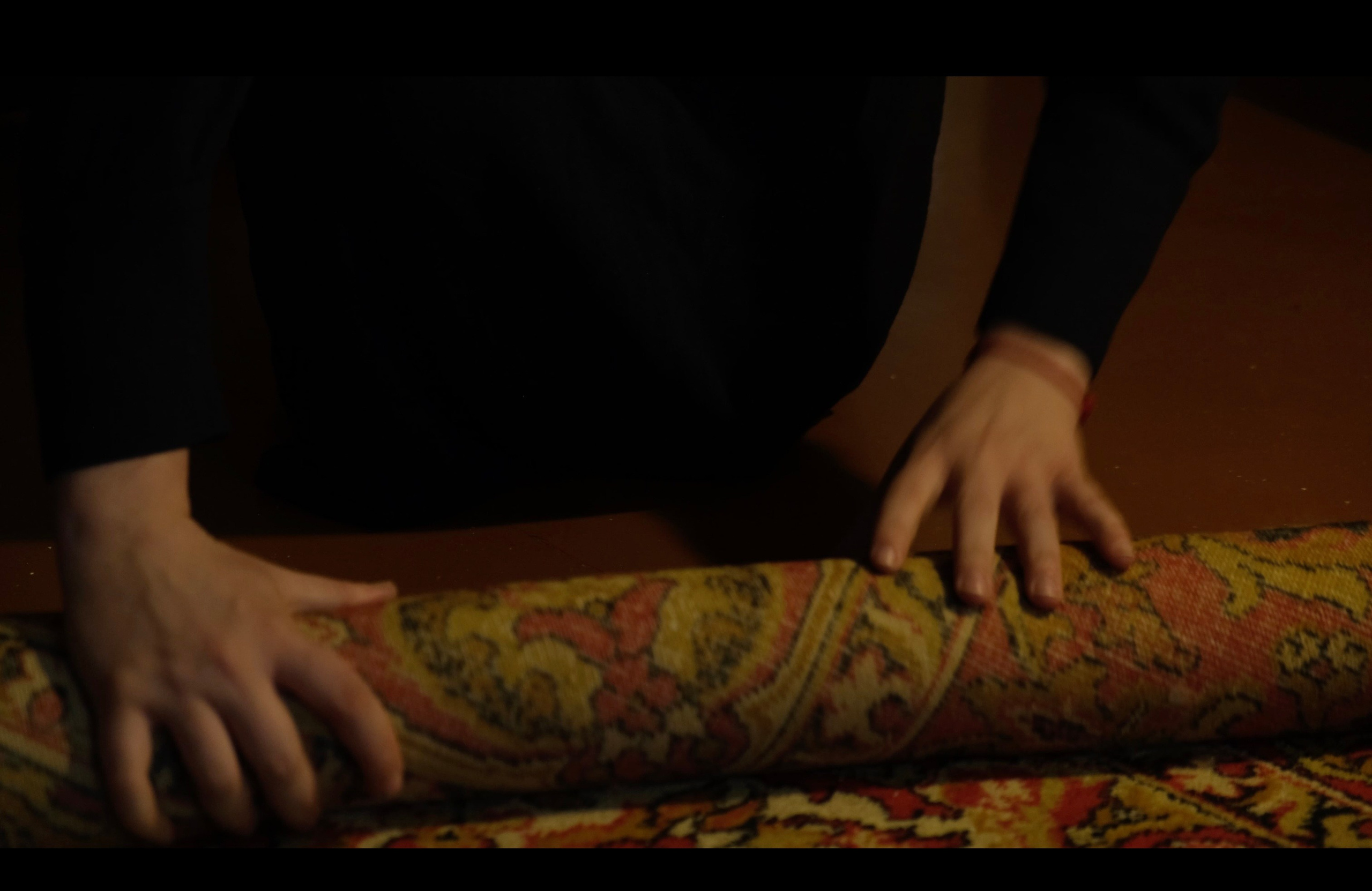 ЖЕНЩИНЫ, ВЫБИВАЮЩИЕ КОВРЫ. Художественная группа «Нежные Бабы»