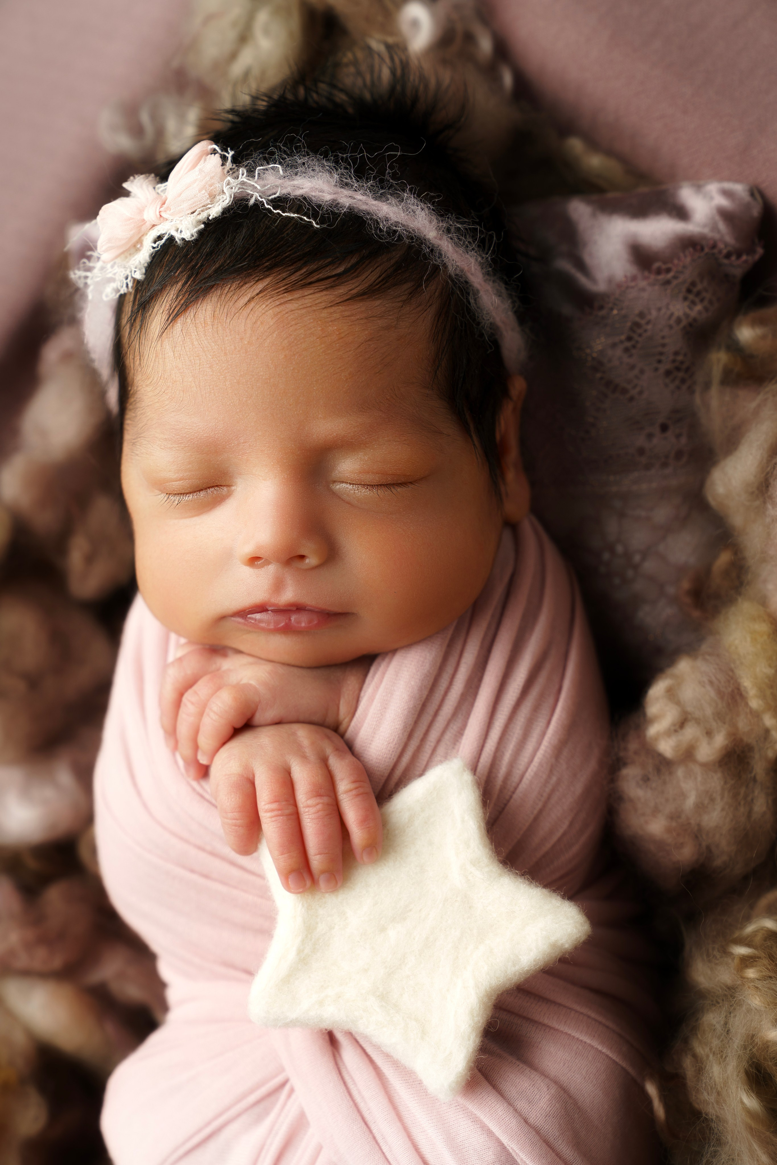 Фотосессия новорожденного (newborn). Фотограф новорожденных, детей до года и беременных в Симферополе