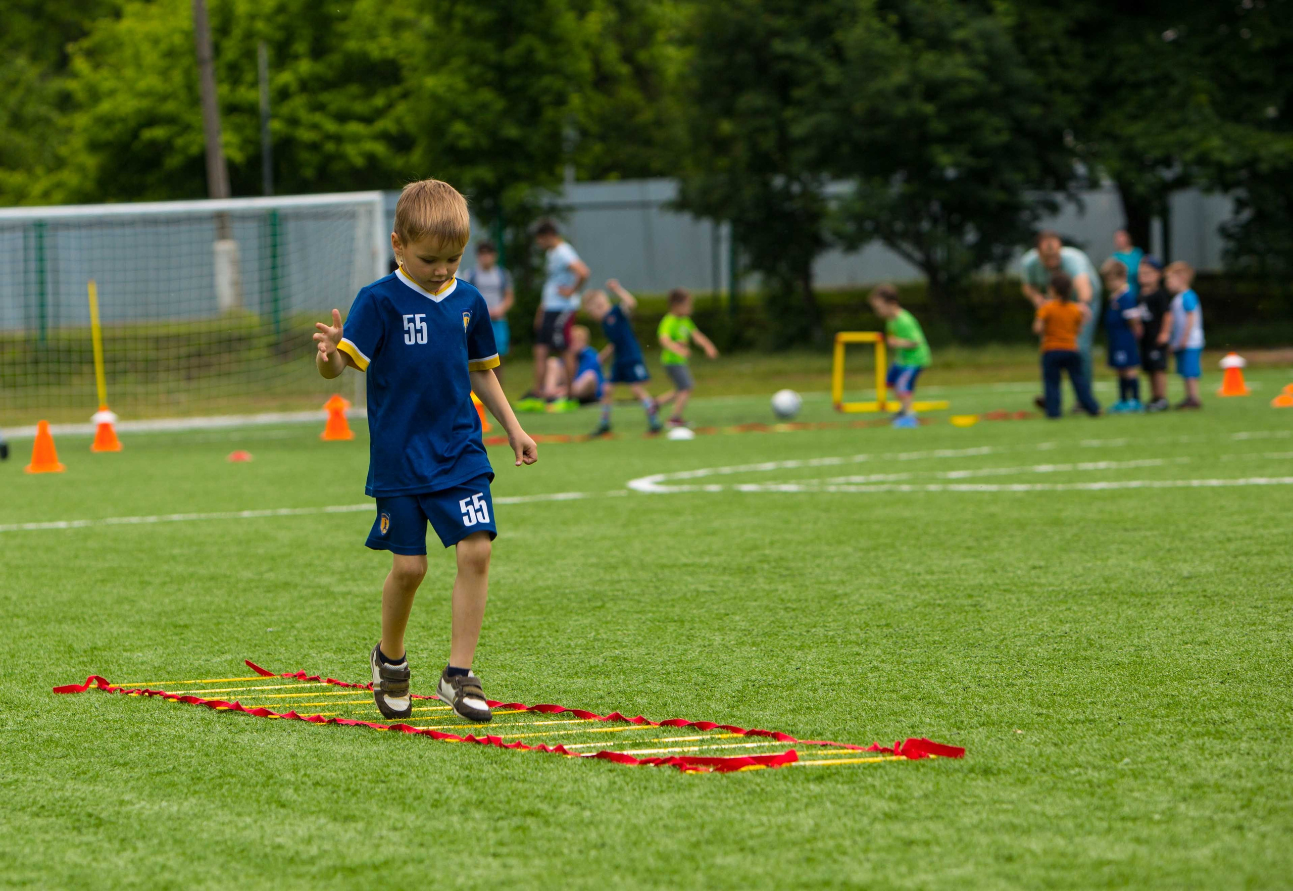 Футбольная школа «Юниор». Выпускные альбомы и школьный фотограф в Подольске, Троицке, Щербинке, Москве и Московской области