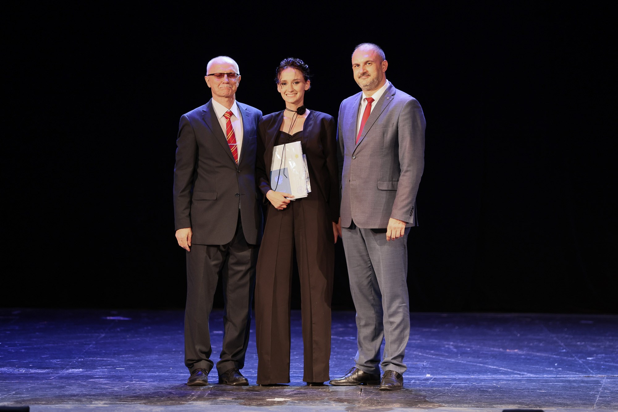 Выпускной вечер в Севастопольской гимназии № 1 имени А. С. Пушкина. Свадебный фотограф, фотосъемка в Крыму, Севастополе, Симферополе, Ялте