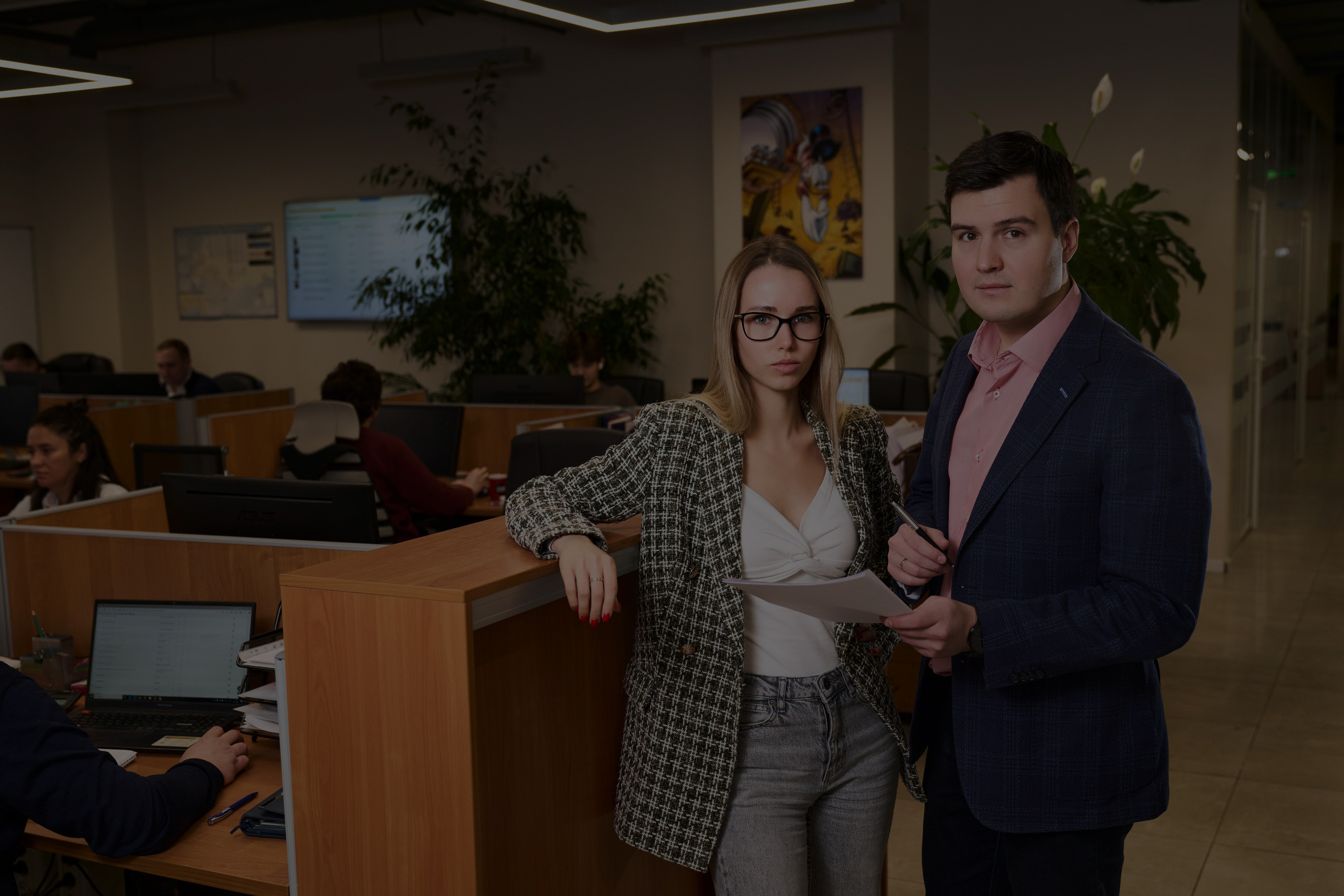 Корпоративные фотосессии сотрудников и руководства в офисах и на производствах. Портретный фотограф Павел Бахирев. Москва