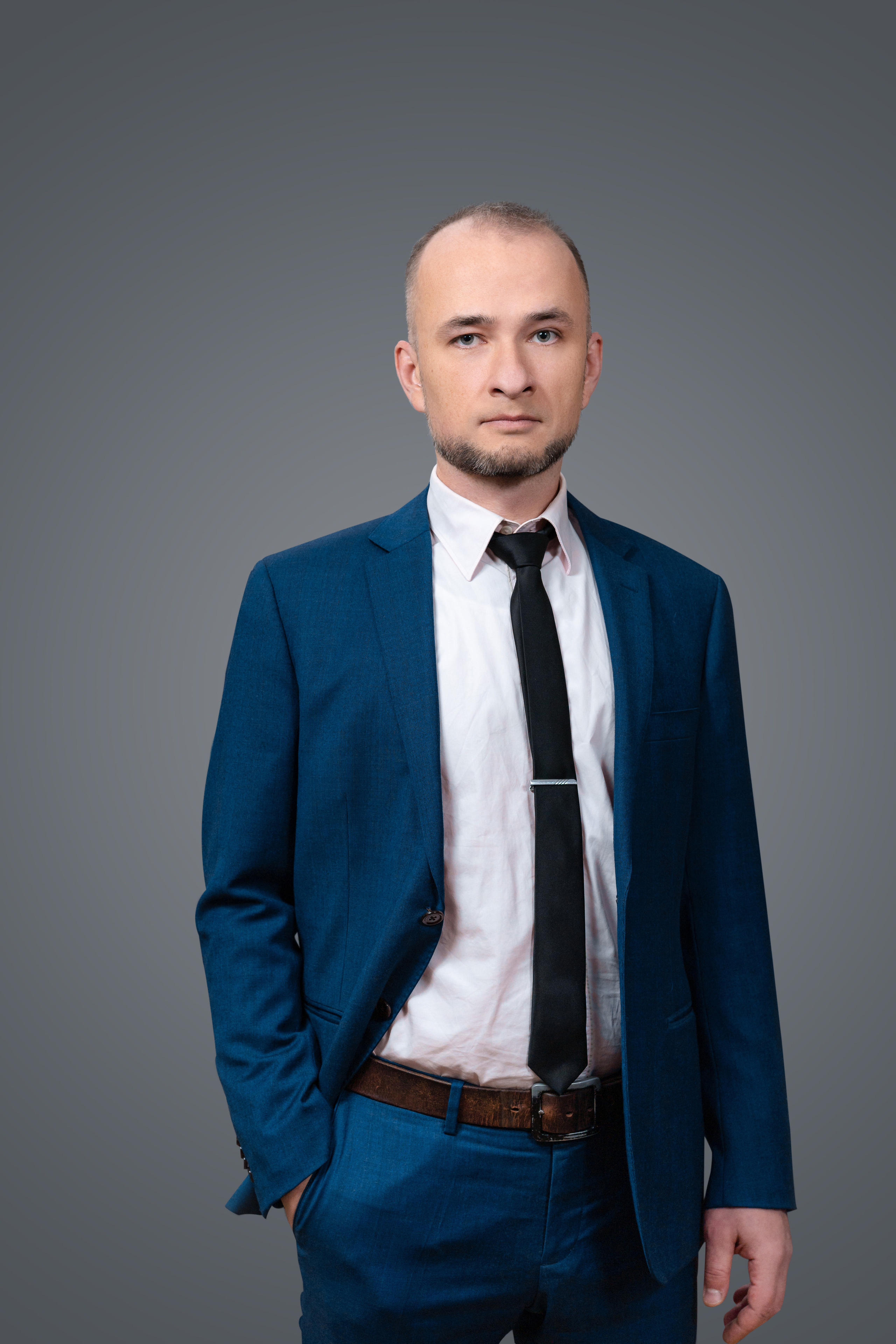 Фотосессия сотрудников для компании «Центр сертификации» в офисе